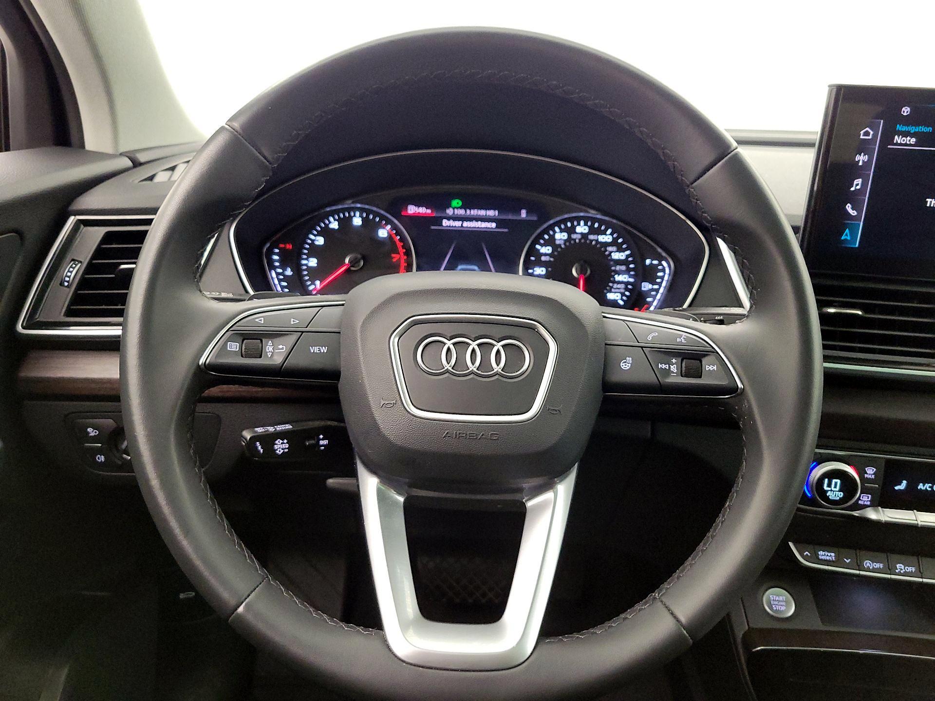 Thumbnail: 2023 Audi Q5 - 10