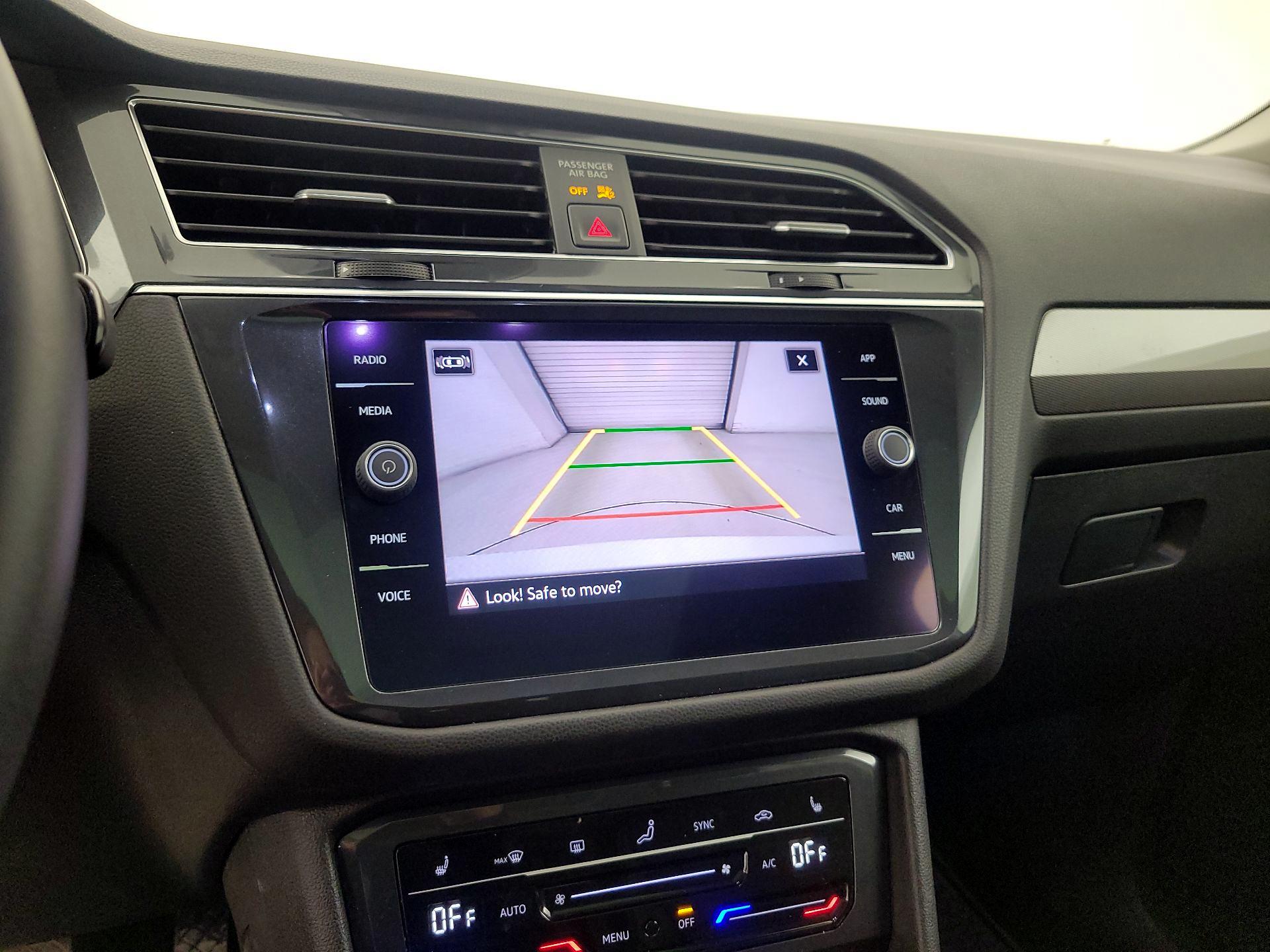 Thumbnail: 2022 Volkswagen Tiguan - 14