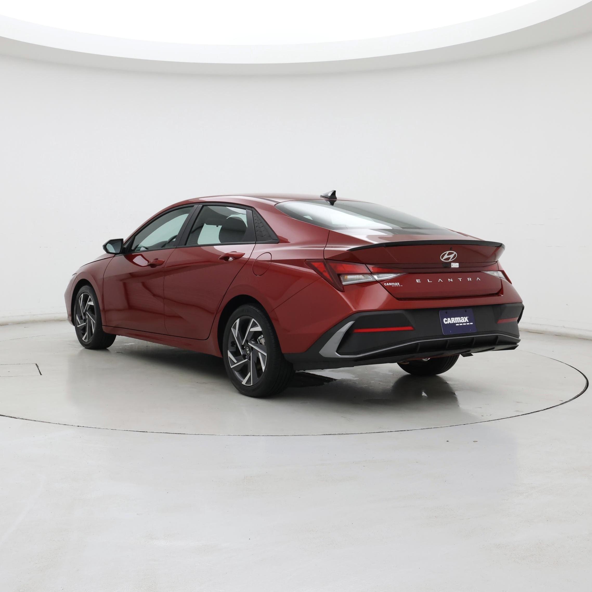 Thumbnail: 2025 Hyundai Elantra - 2