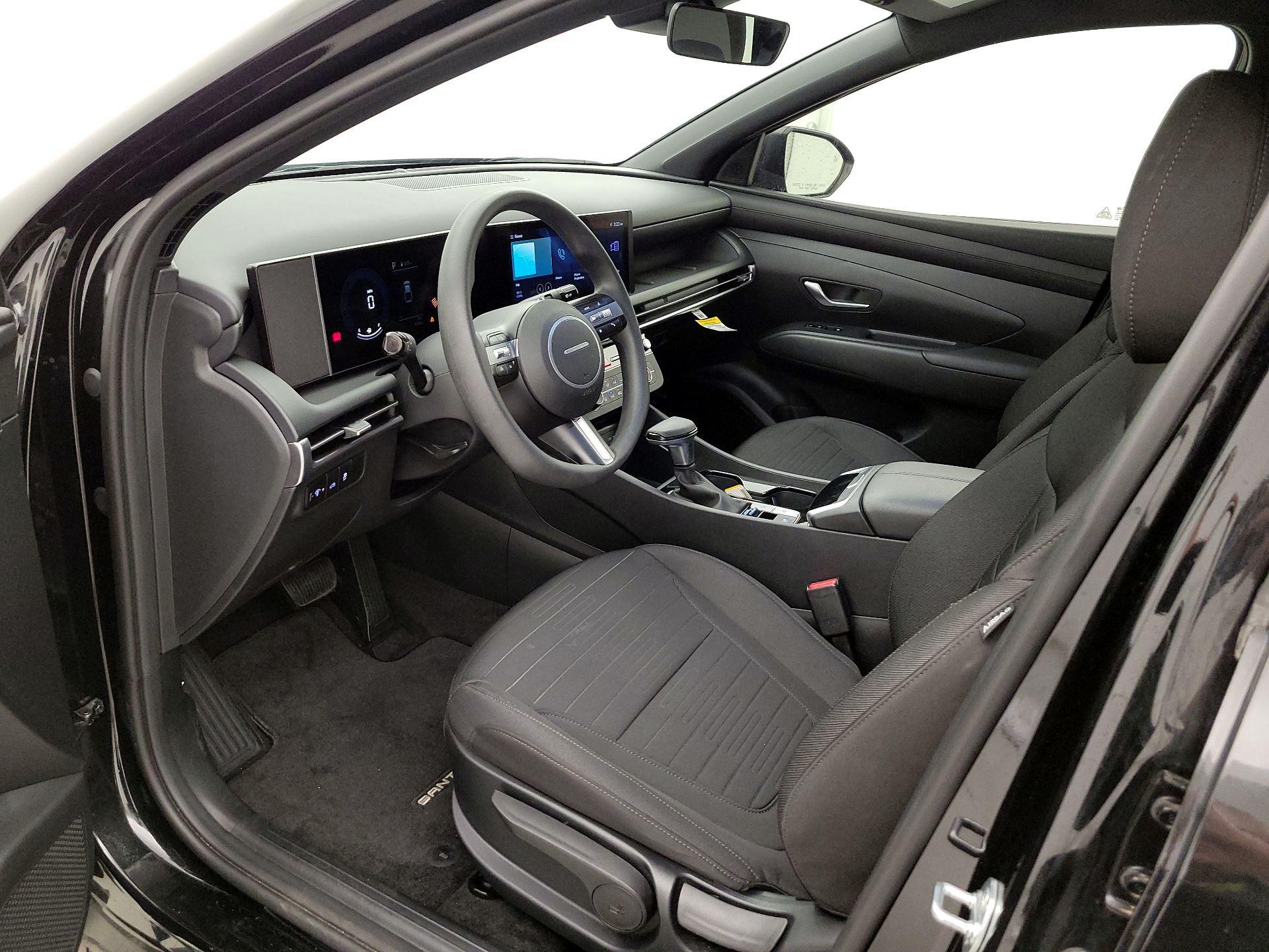 Thumbnail: 2025 Hyundai Santa Cruz - 11