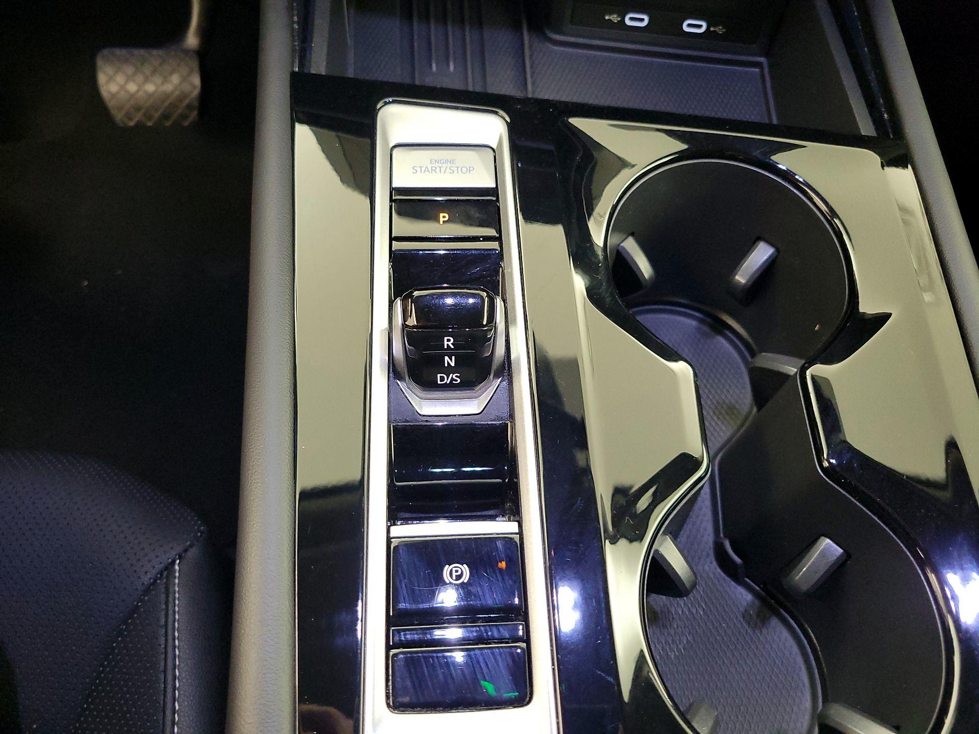 Thumbnail: 2025 Volkswagen Atlas - 17