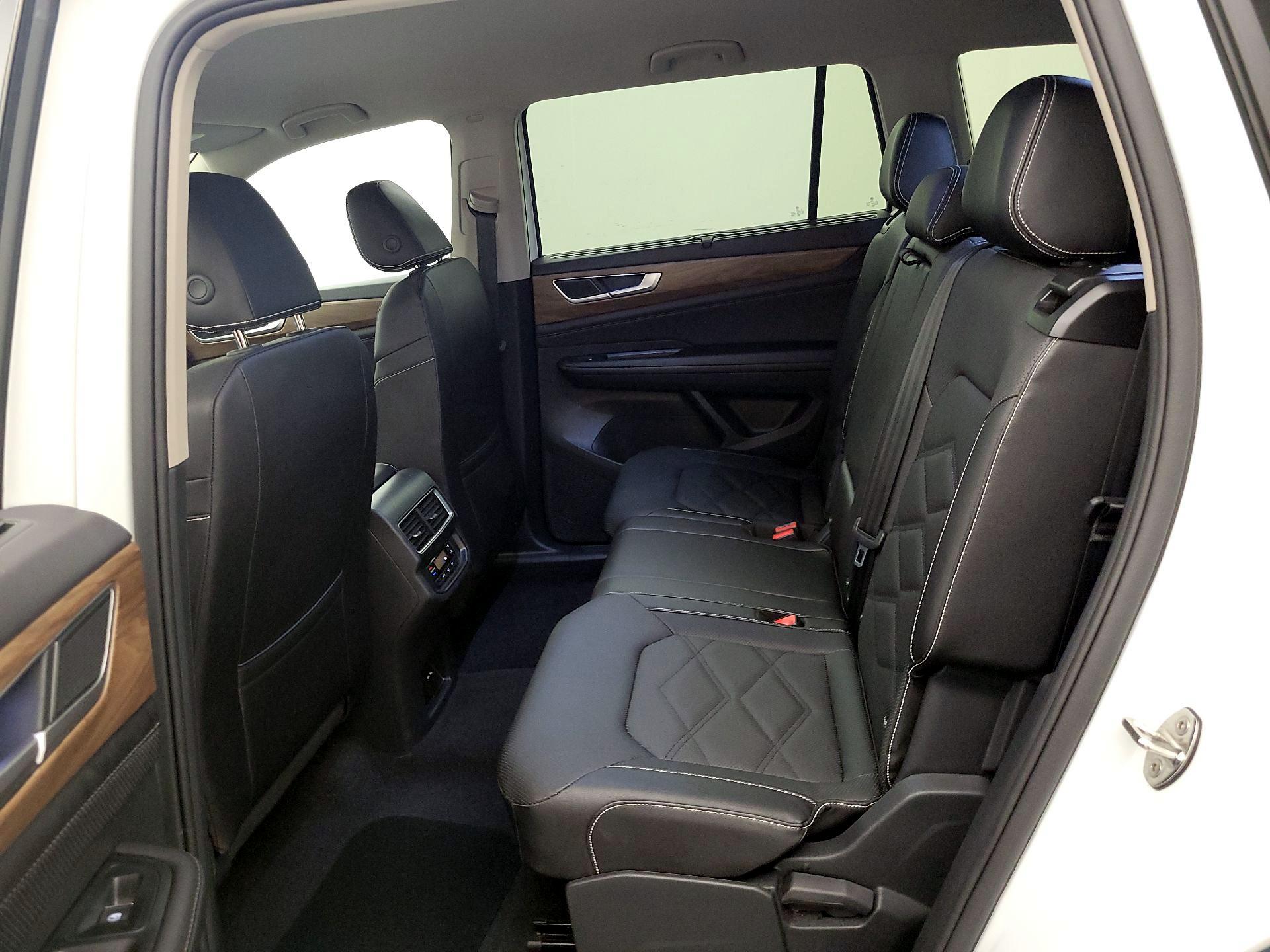 Thumbnail: 2025 Volkswagen Atlas - 19