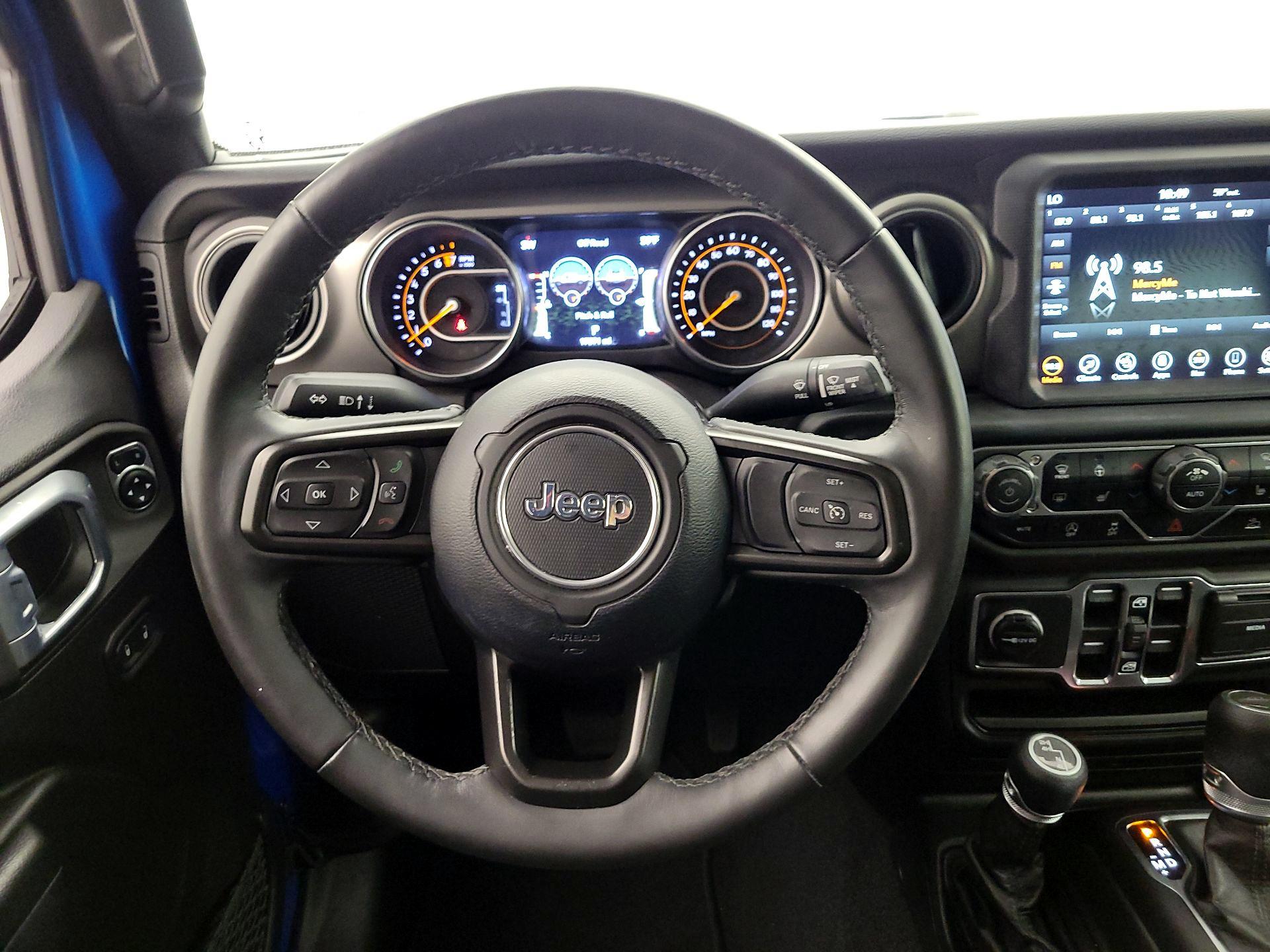Thumbnail: 2021 Jeep Gladiator - 10