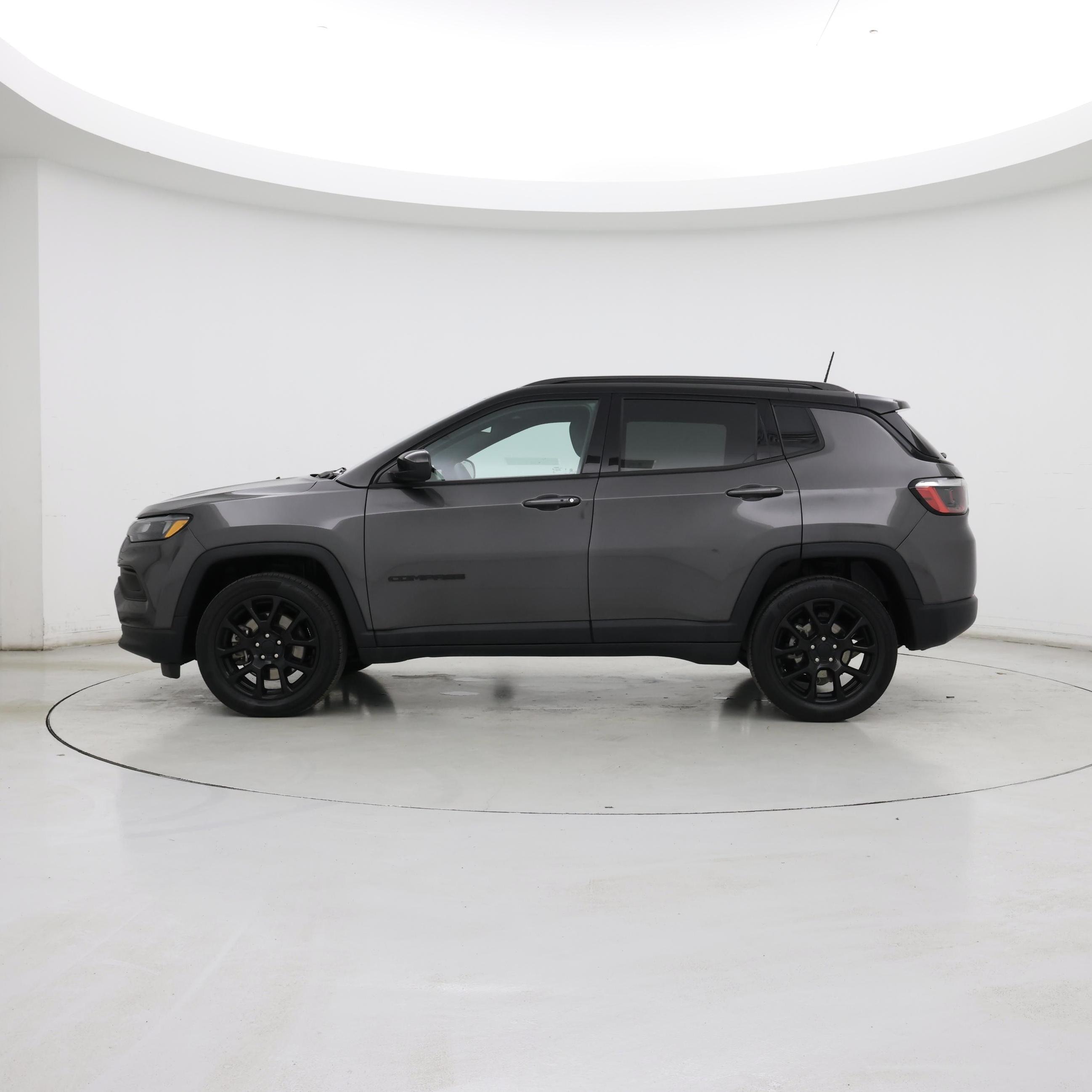 Thumbnail: 2023 Jeep Compass - 3