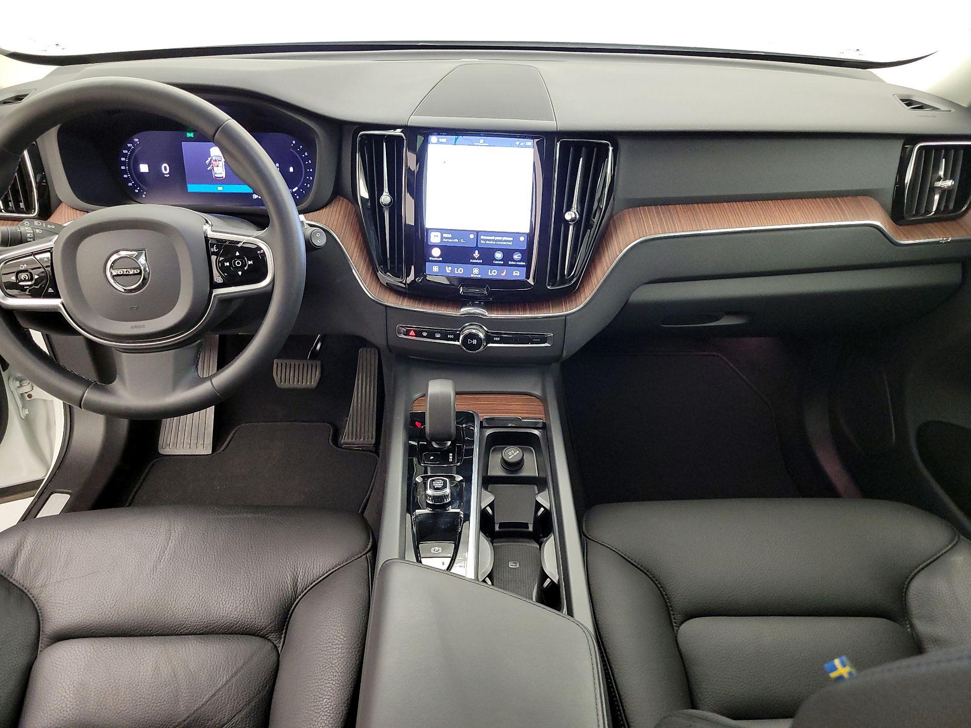 Thumbnail: 2023 Volvo XC60 - 9
