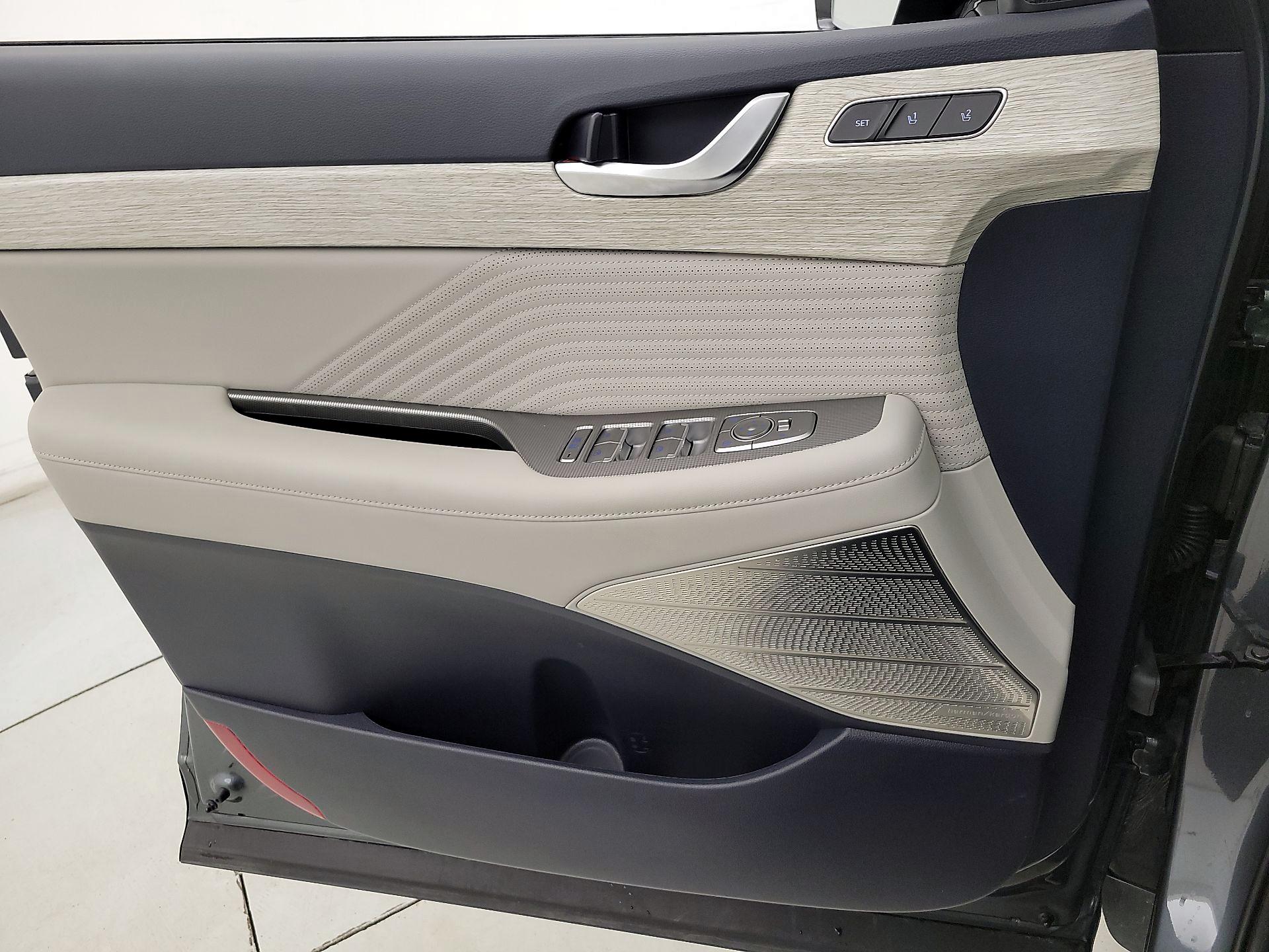Thumbnail: 2023 Hyundai Palisade - 12