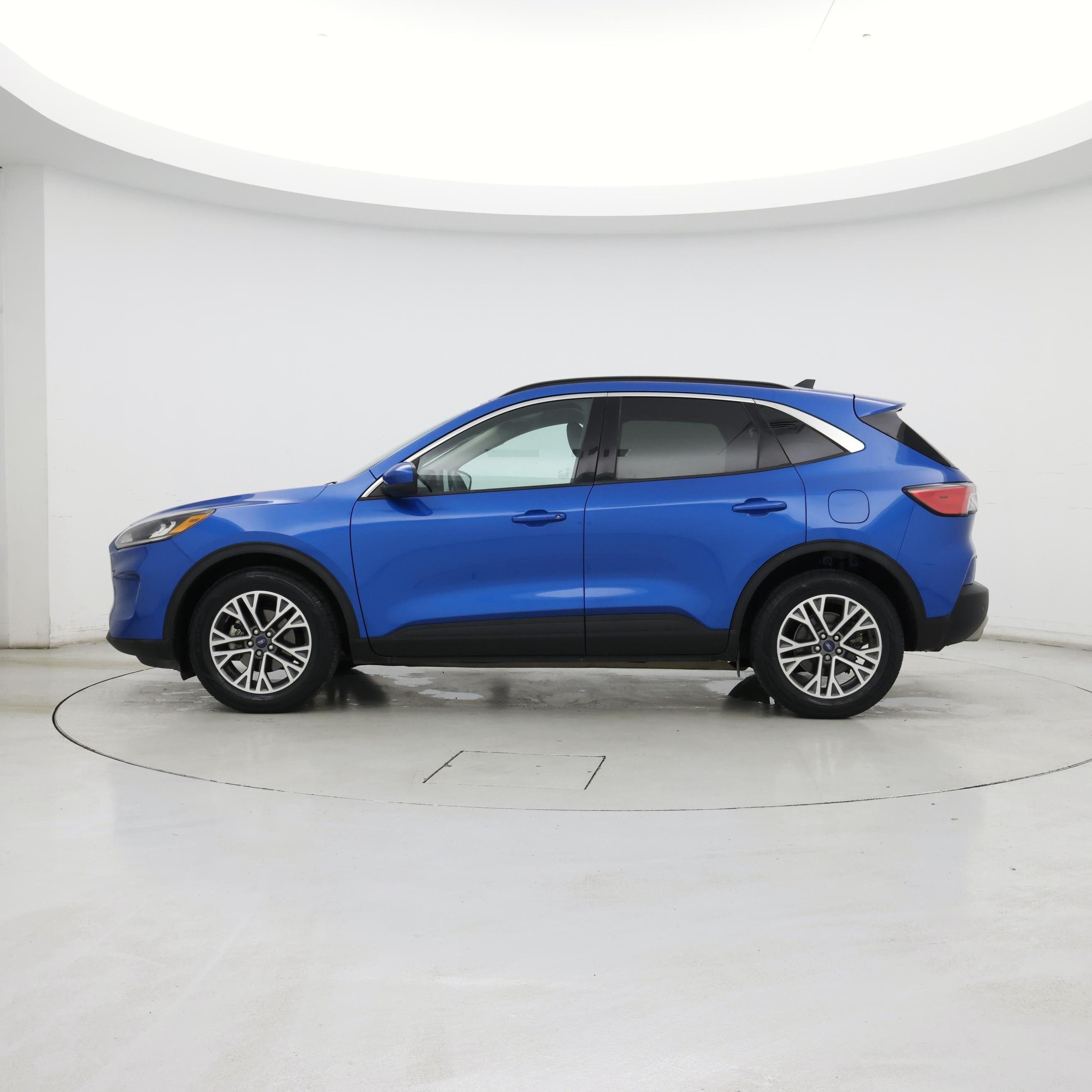 Thumbnail: 2020 Ford Escape - 3