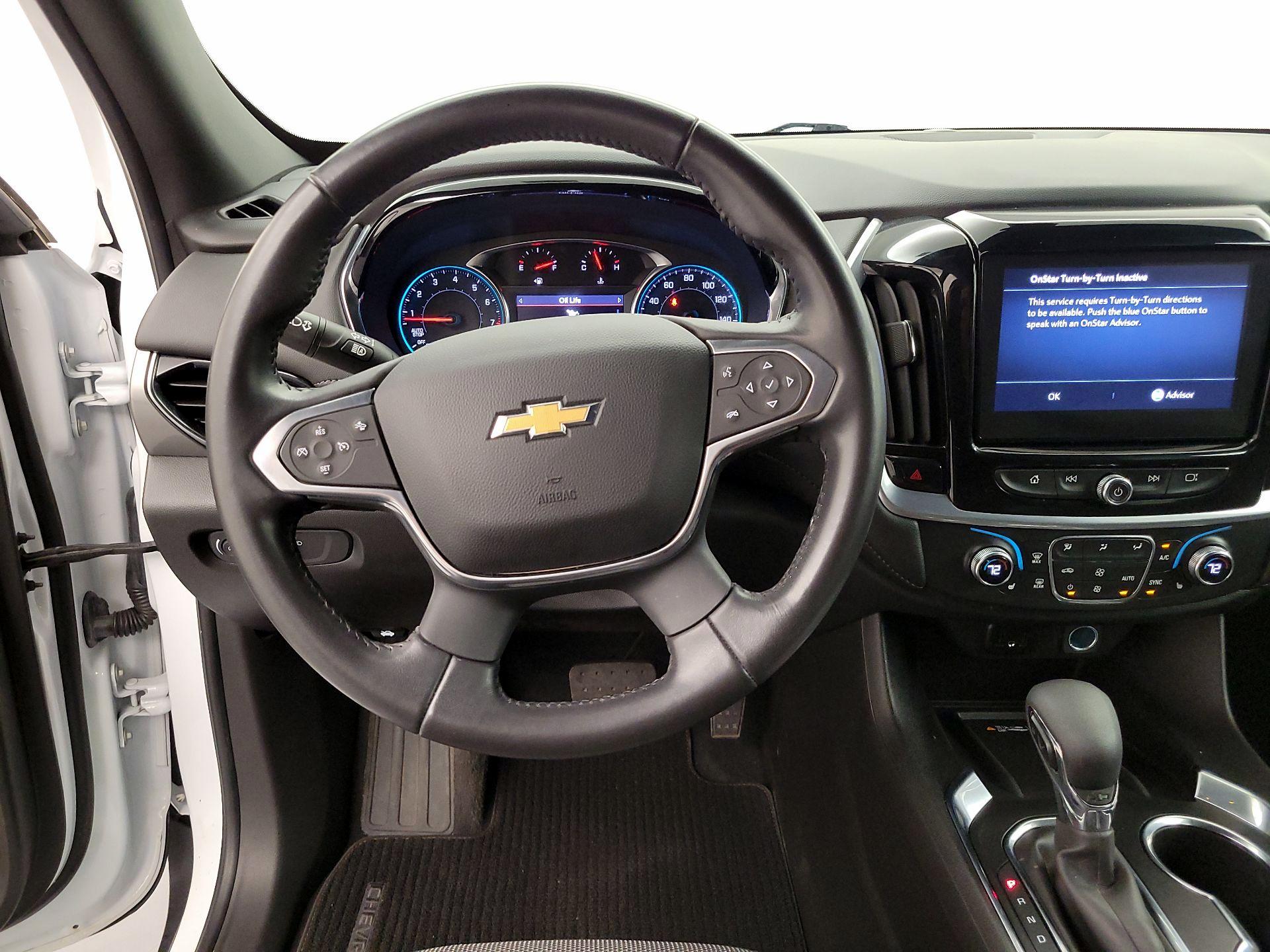 Thumbnail: 2022 Chevrolet Traverse - 10
