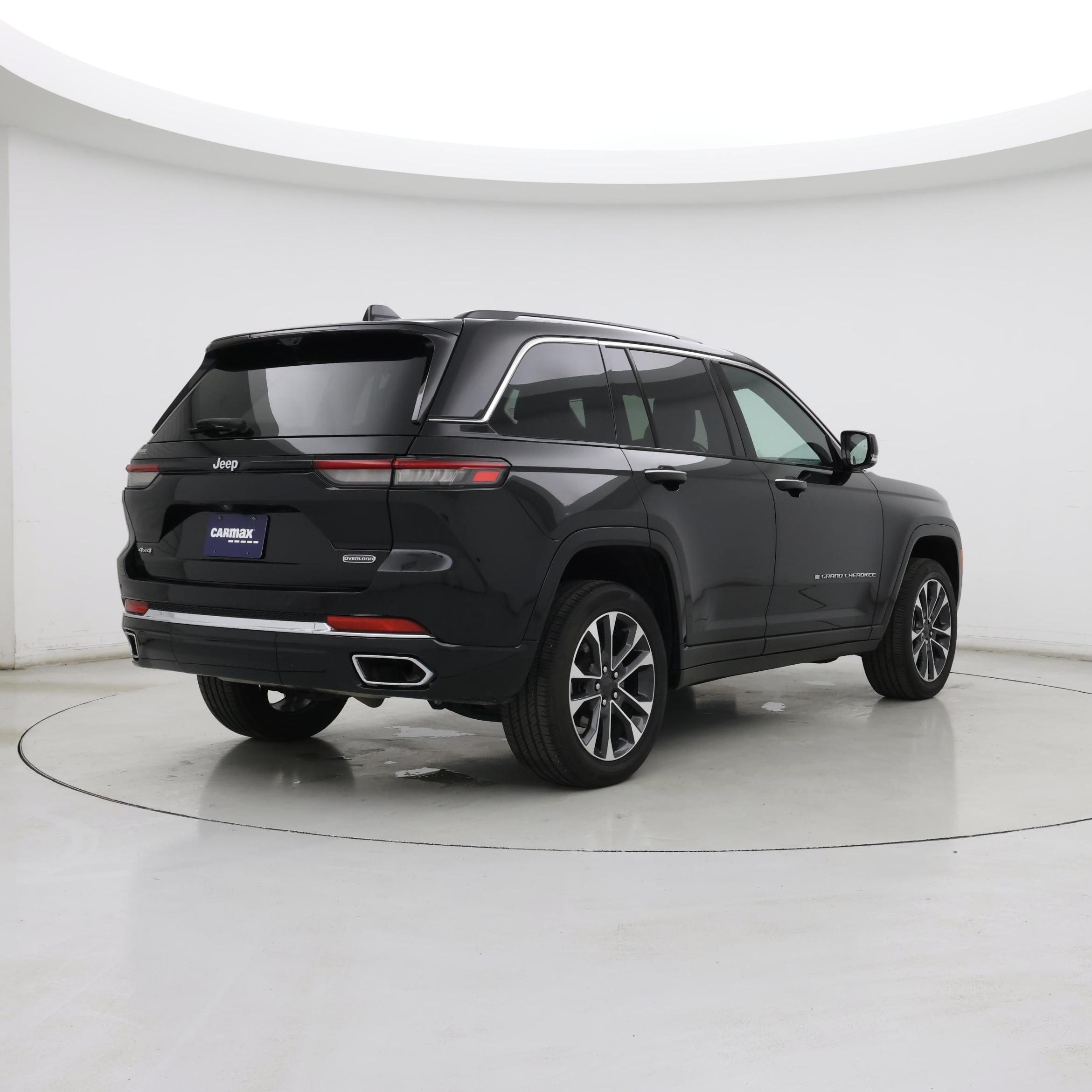 Thumbnail: 2023 Jeep Grand Cherokee - 8