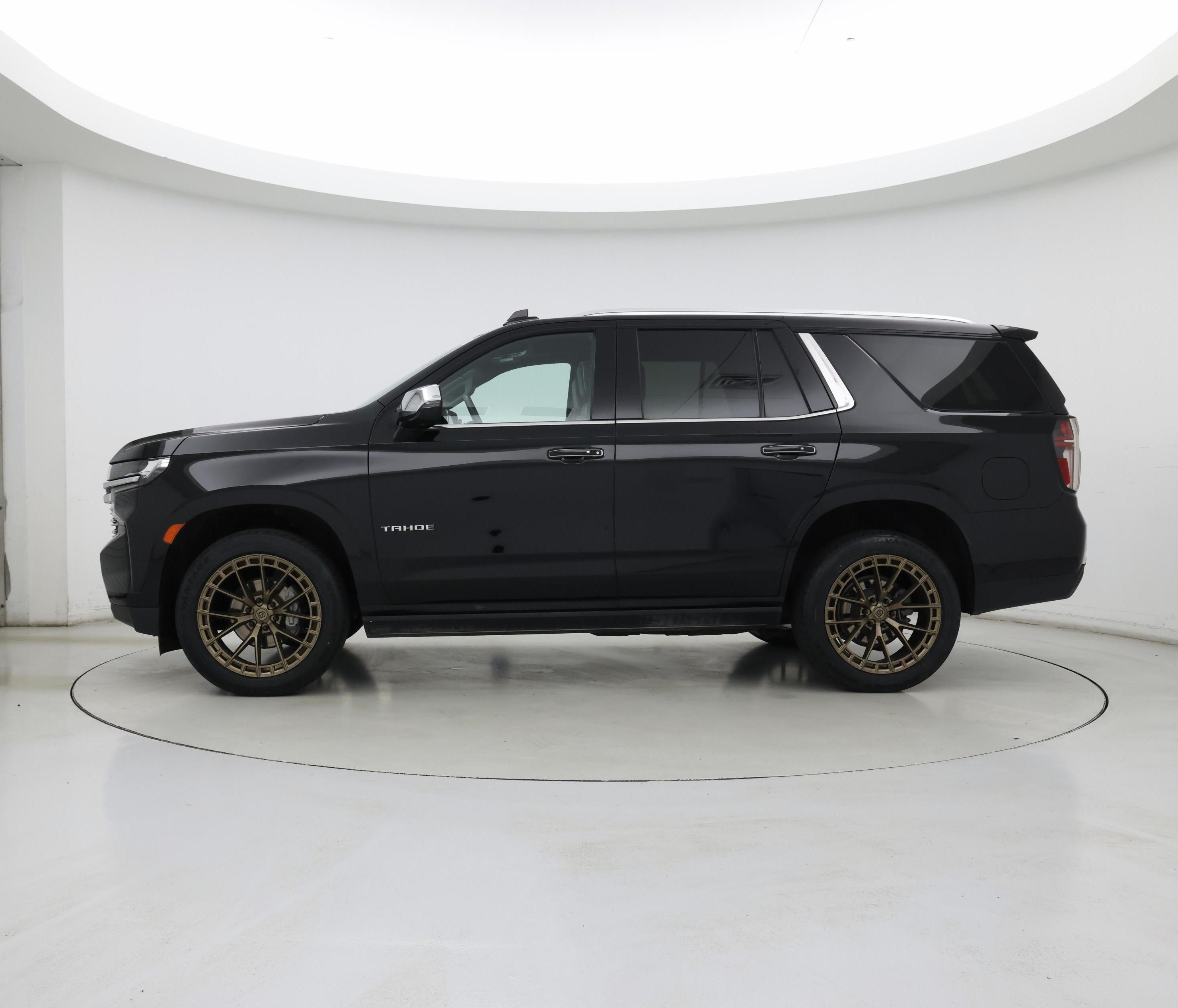Thumbnail: 2023 Chevrolet Tahoe - 3