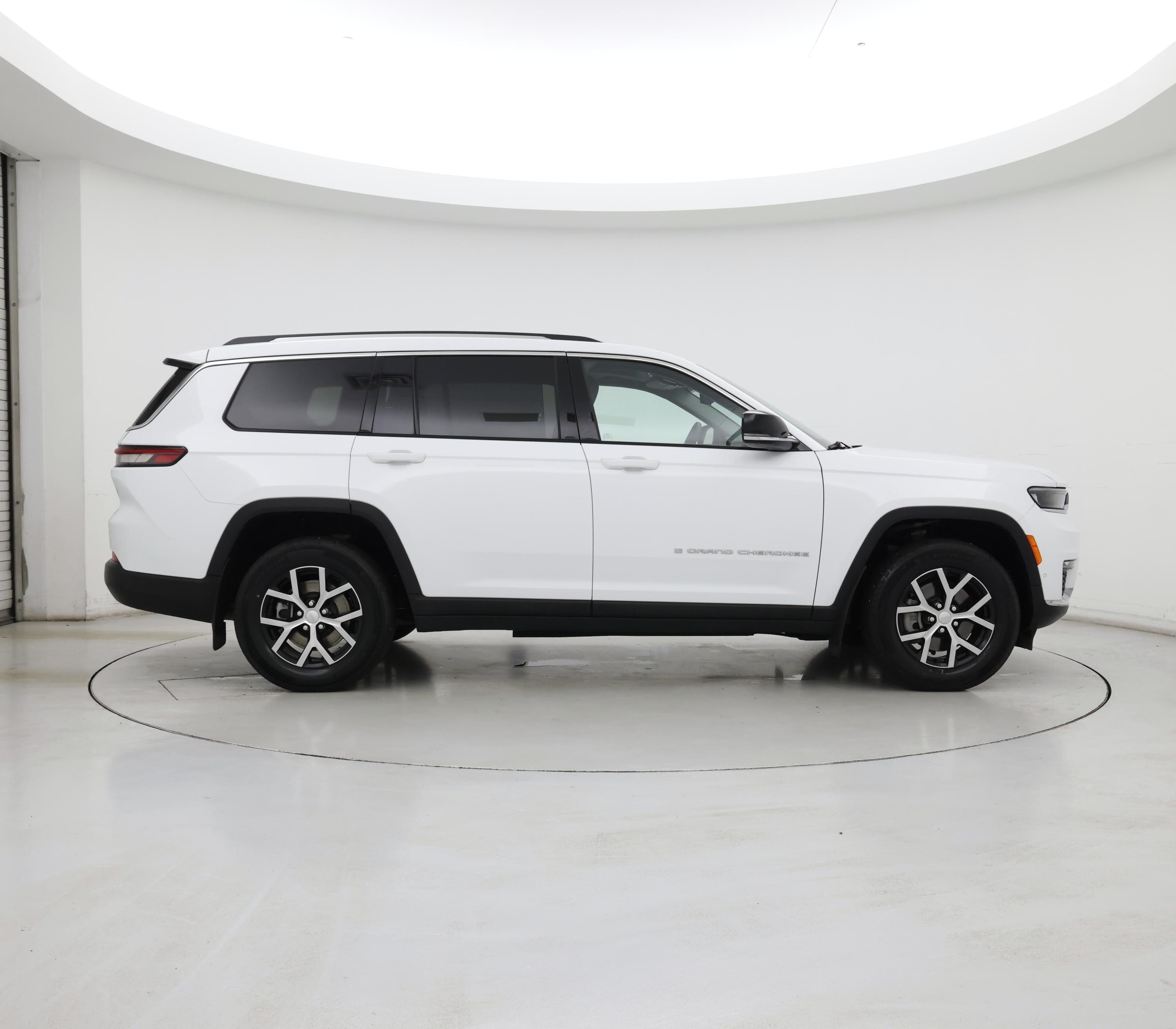 Thumbnail: 2023 Jeep Grand Cherokee L - 7