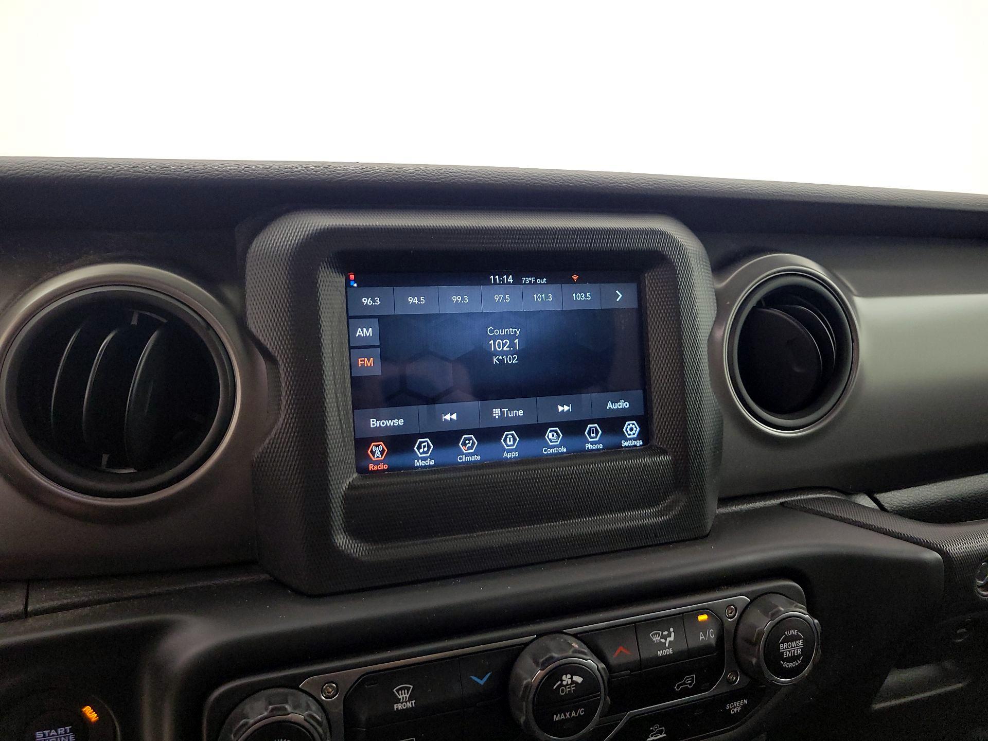 Thumbnail: 2023 Jeep Gladiator - 15