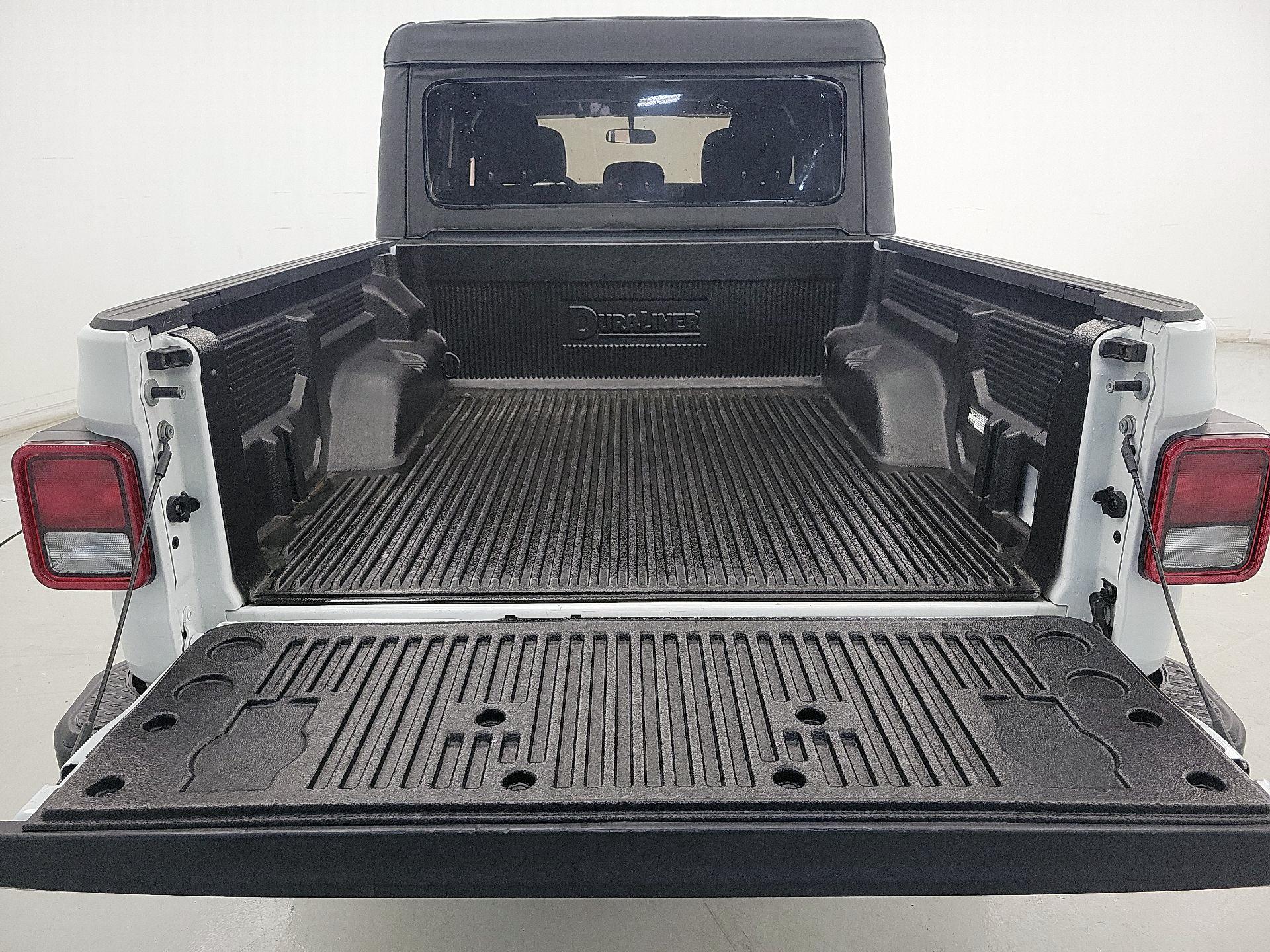 Thumbnail: 2023 Jeep Gladiator - 20