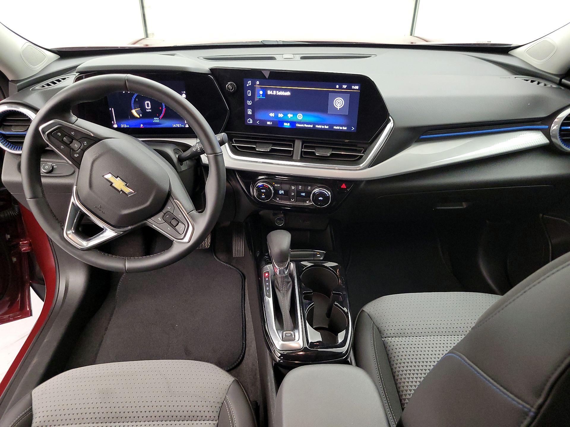 Thumbnail: 2025 Chevrolet Trax - 9