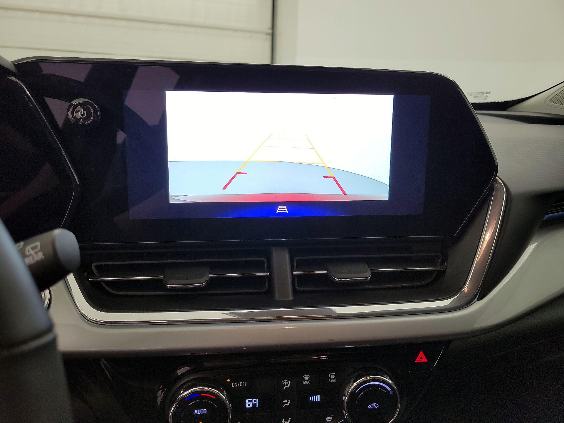 Thumbnail: 2025 Chevrolet Trax - 14