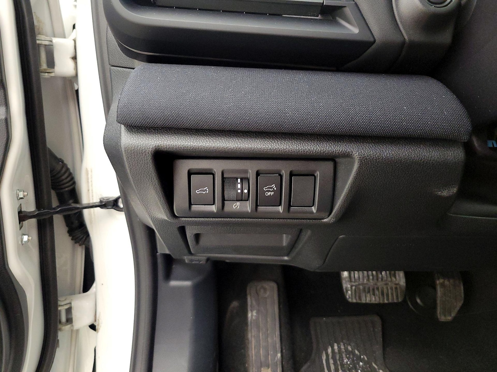 2020 Subaru Outback Premium - Photo 14