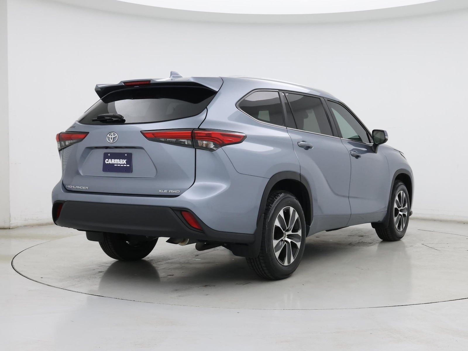 2023 Toyota Highlander XLE - Photo 9