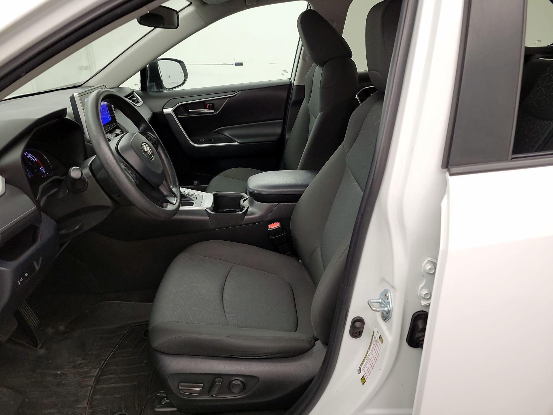 Thumbnail: 2023 Toyota RAV4 - 11