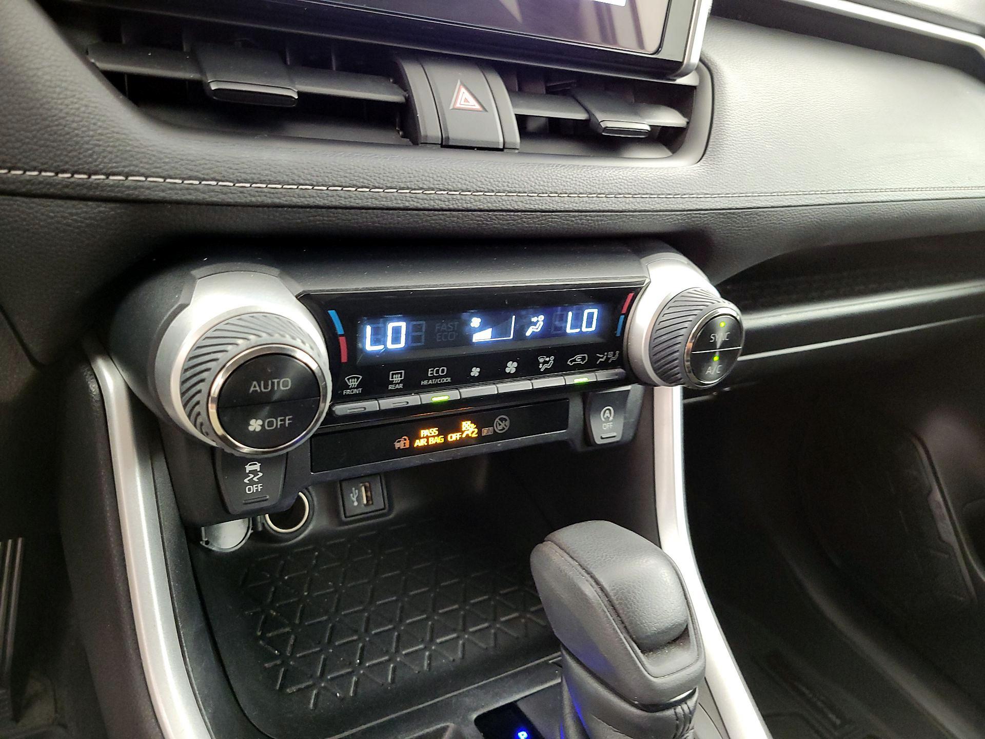 Thumbnail: 2023 Toyota RAV4 - 16