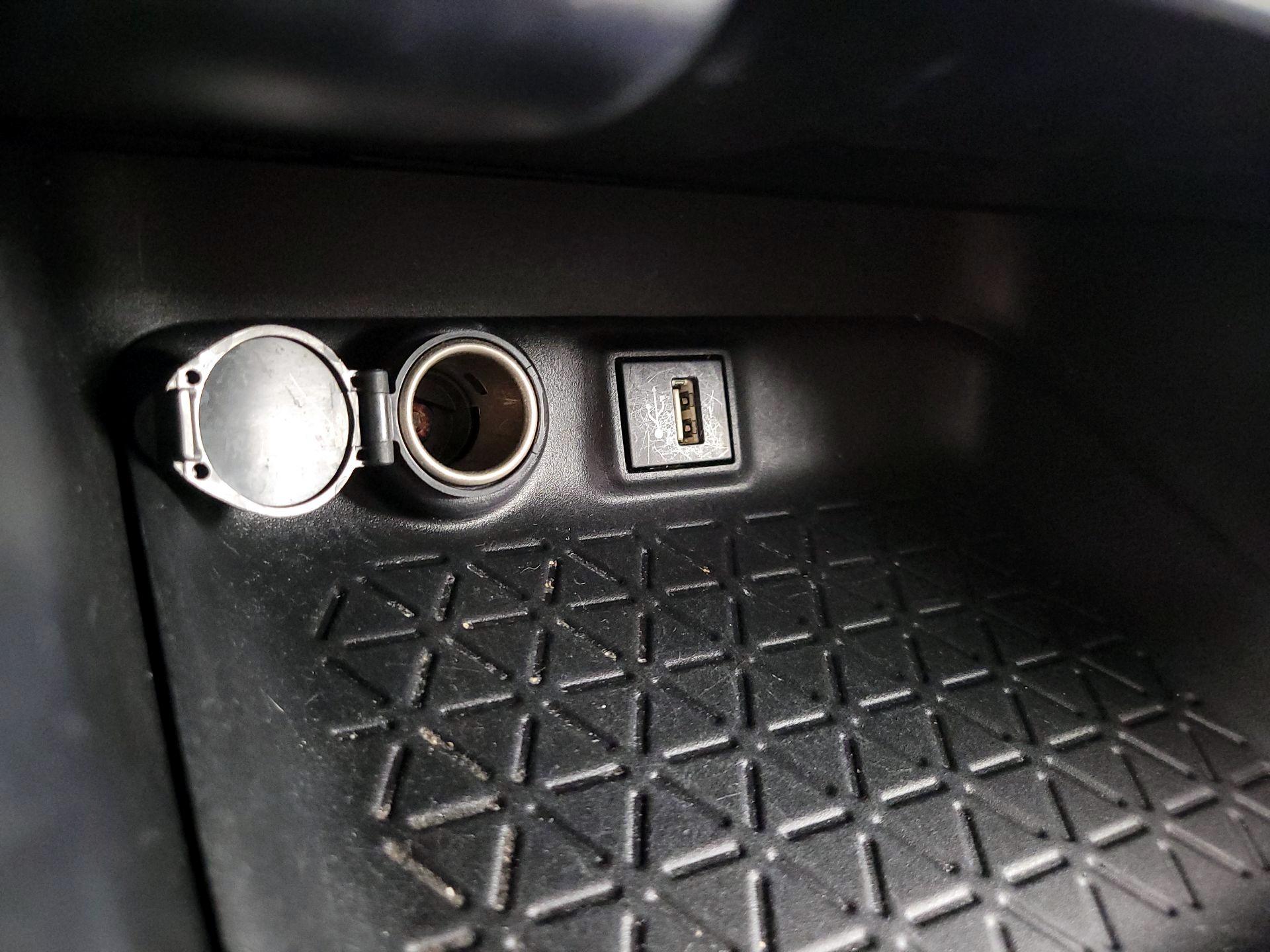 Thumbnail: 2023 Toyota RAV4 - 18