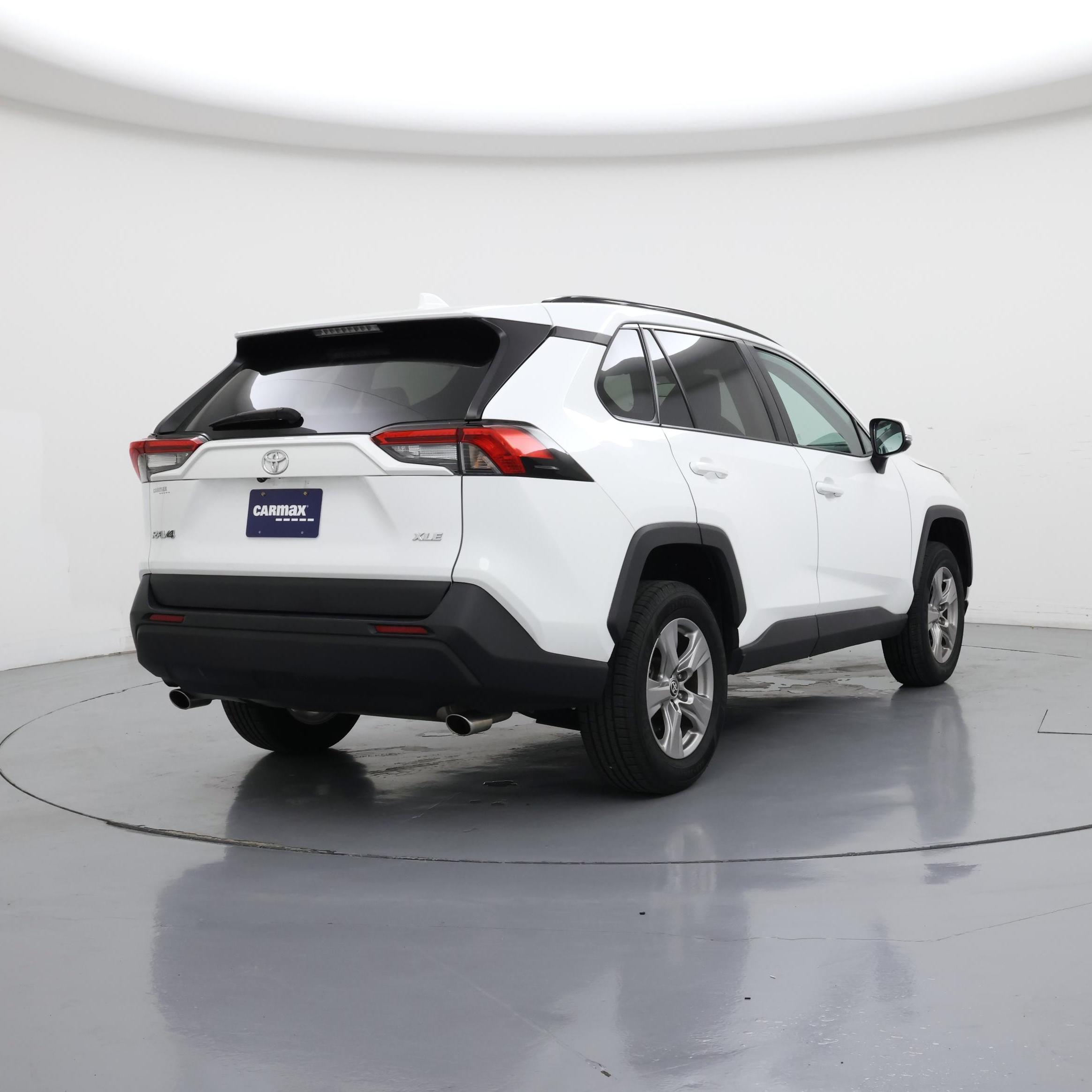 Thumbnail: 2023 Toyota RAV4 - 8