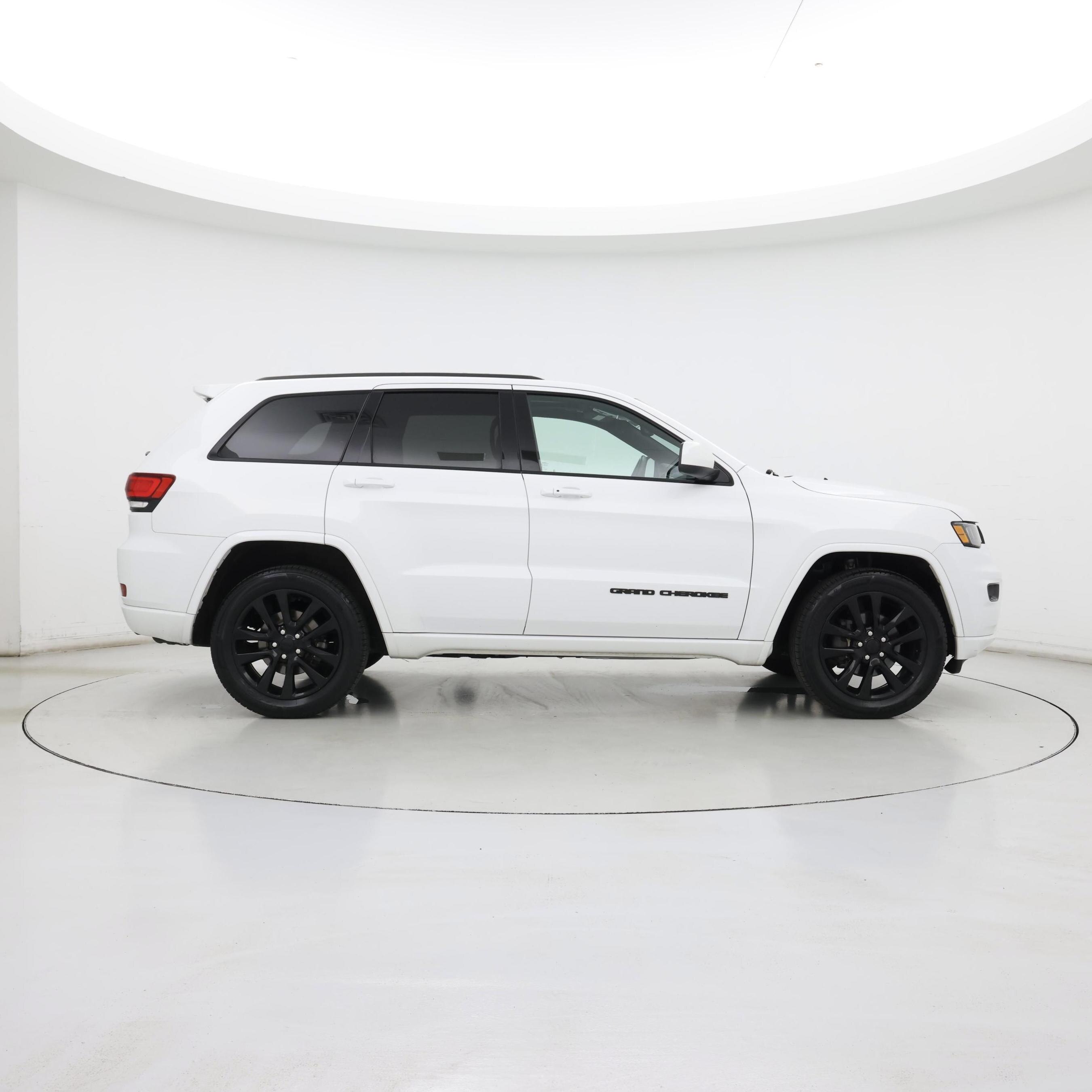 Thumbnail: 2019 Jeep Grand Cherokee - 7