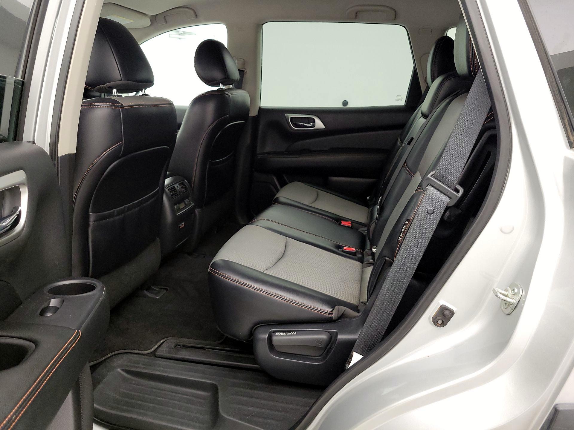 Thumbnail: 2020 Nissan Pathfinder - 19