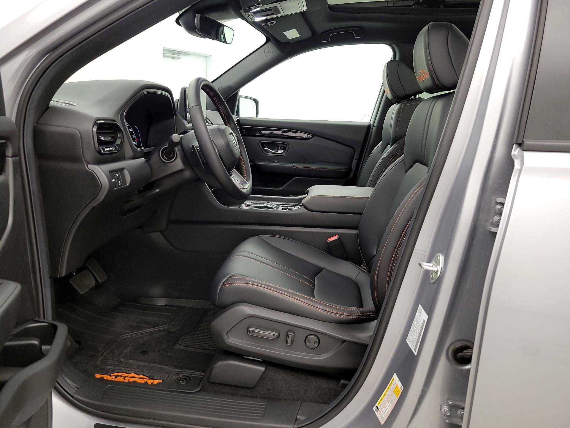 Thumbnail: 2025 Honda Pilot - 11
