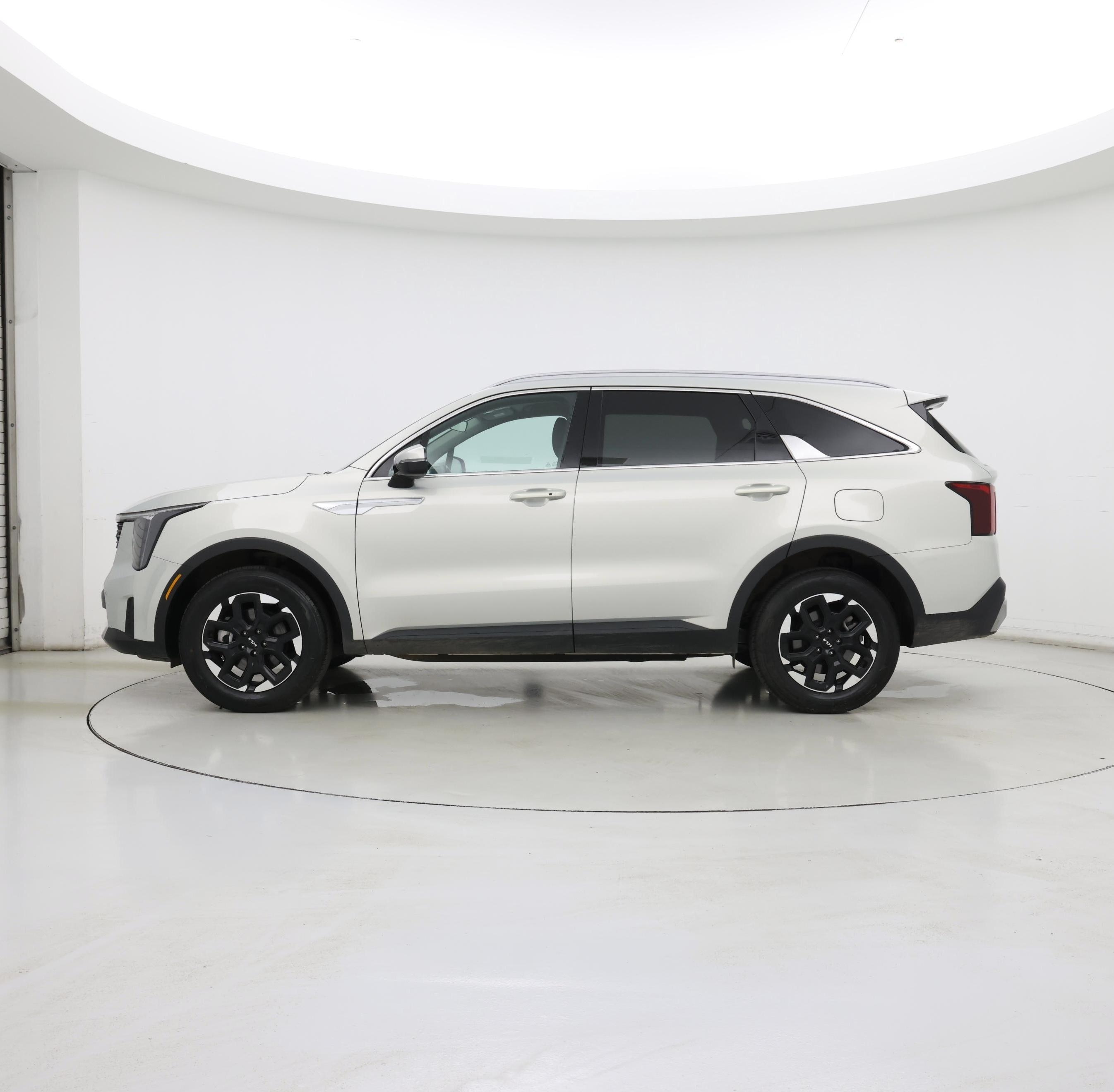 Thumbnail: 2026 Kia Sorento - 3