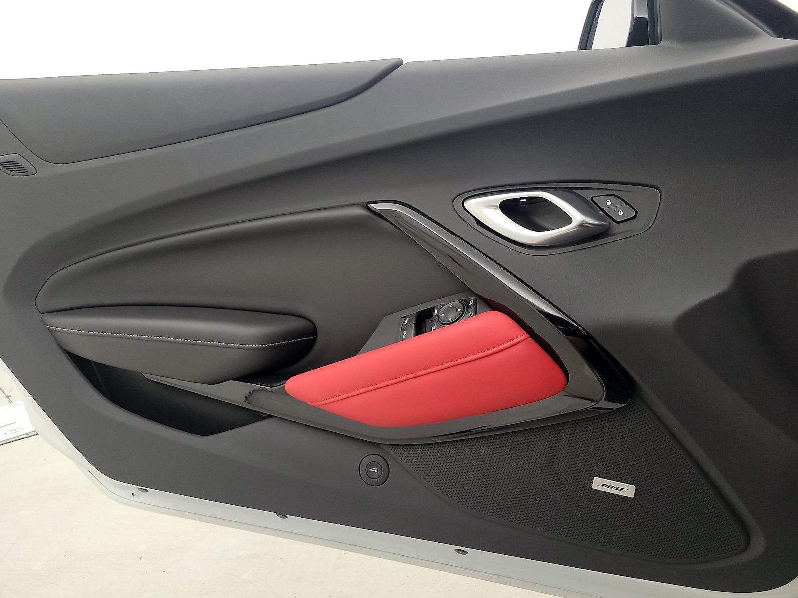 2023 Chevrolet Camaro 2LT - Photo 13