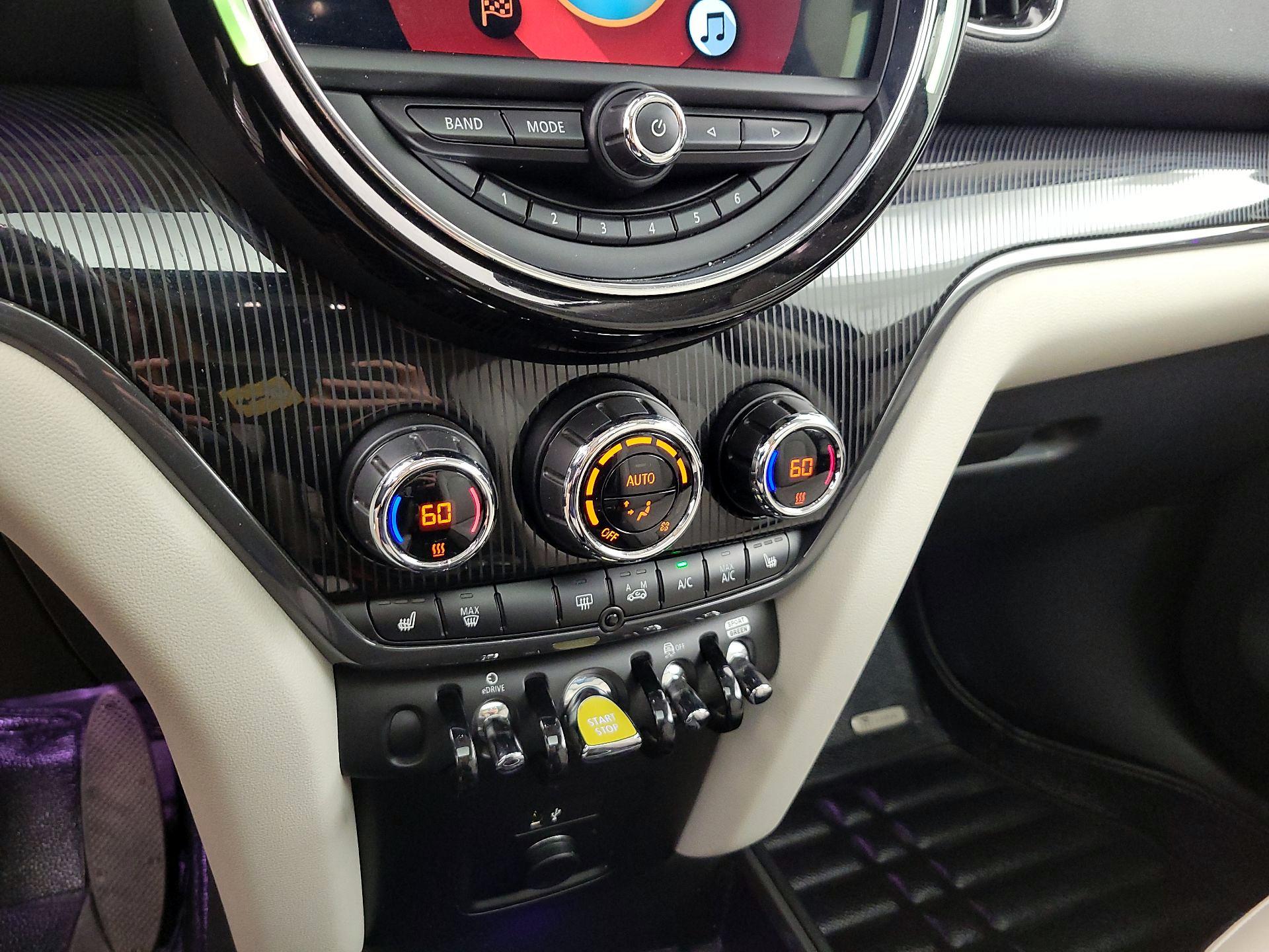 Thumbnail: 2019 MINI Cooper Countryman - 17