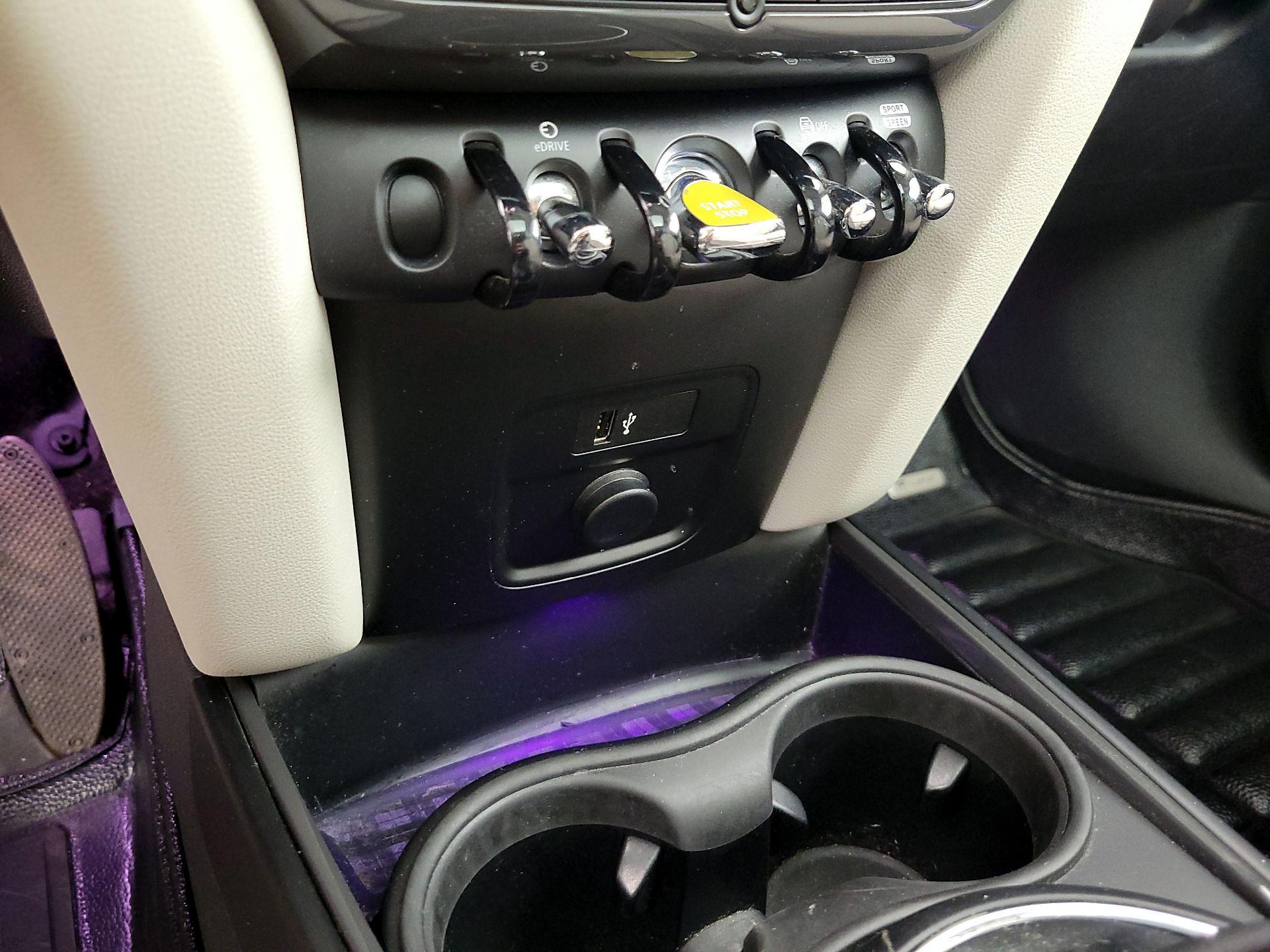 Thumbnail: 2019 MINI Cooper Countryman - 19