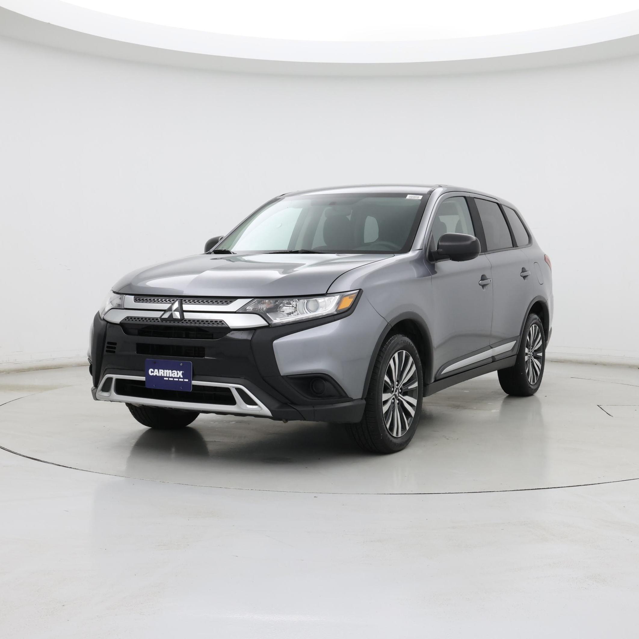 Thumbnail: 2020 Mitsubishi Outlander - 4