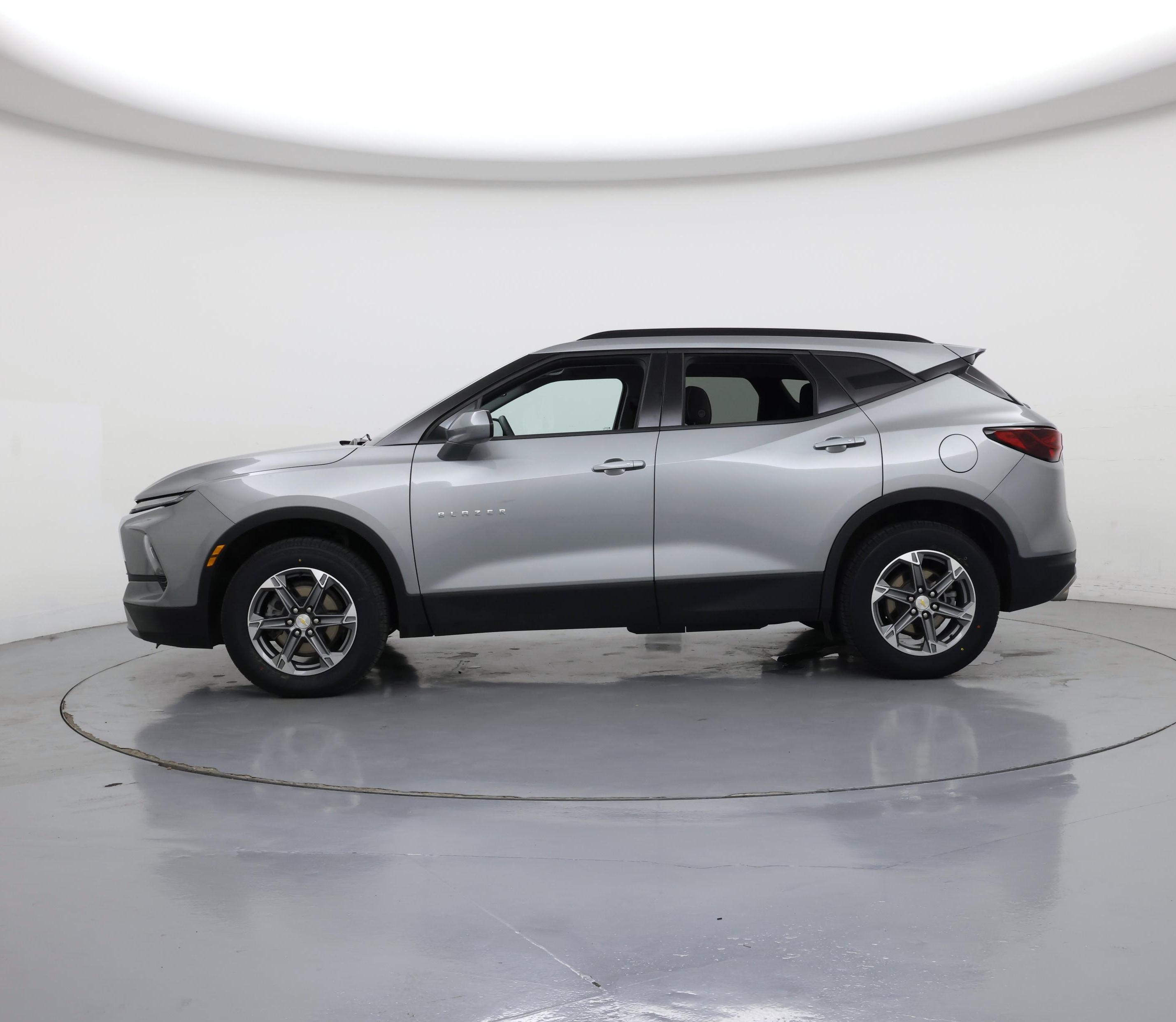 Thumbnail: 2023 Chevrolet Blazer - 3