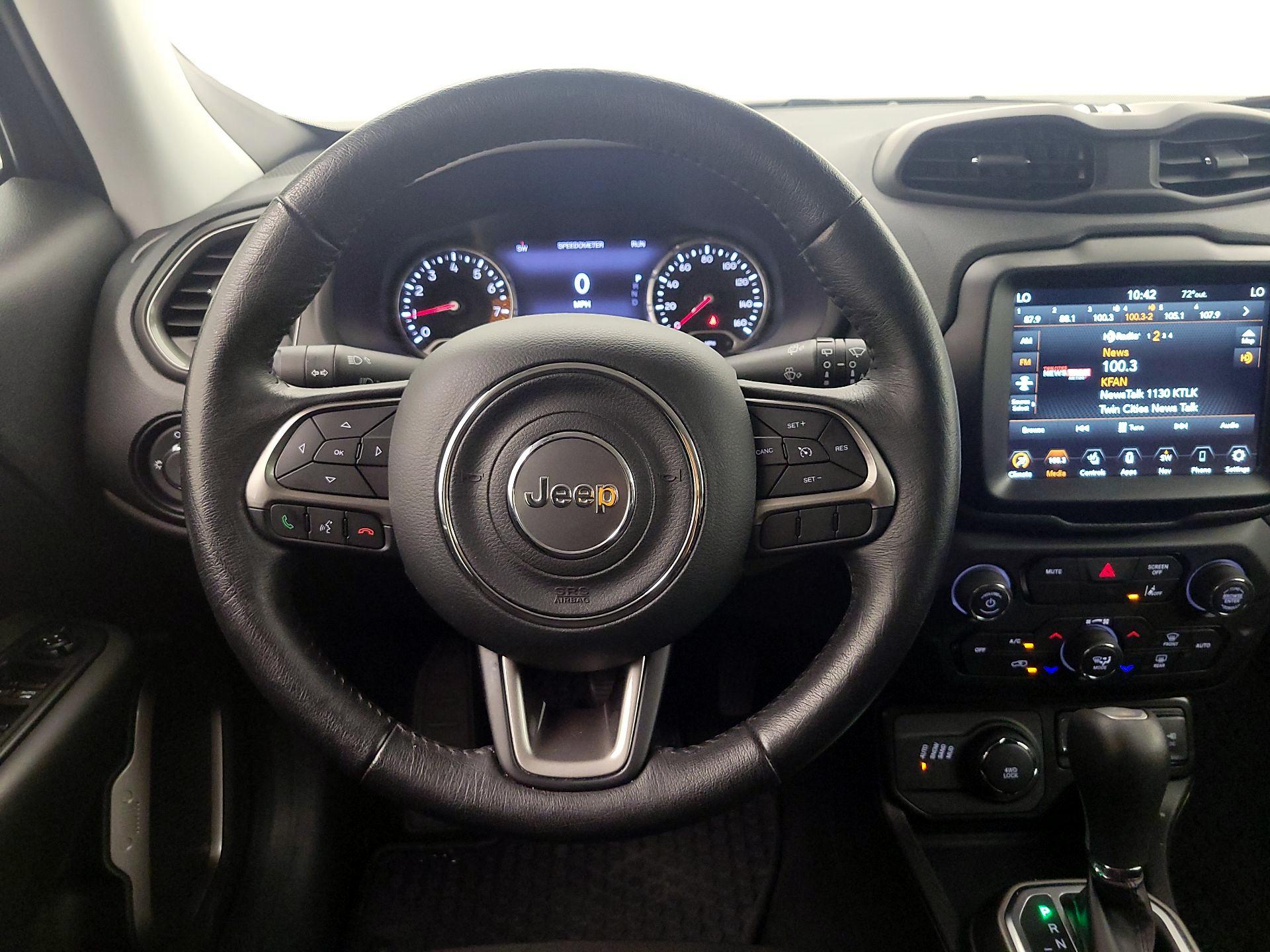Thumbnail: 2022 Jeep Renegade - 10