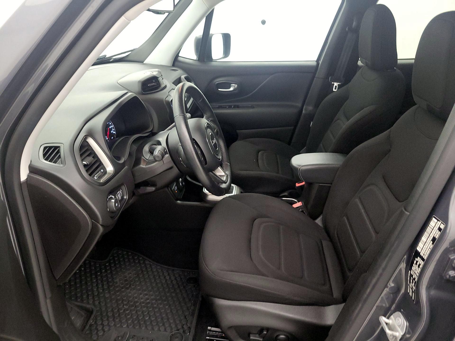 Thumbnail: 2022 Jeep Renegade - 11