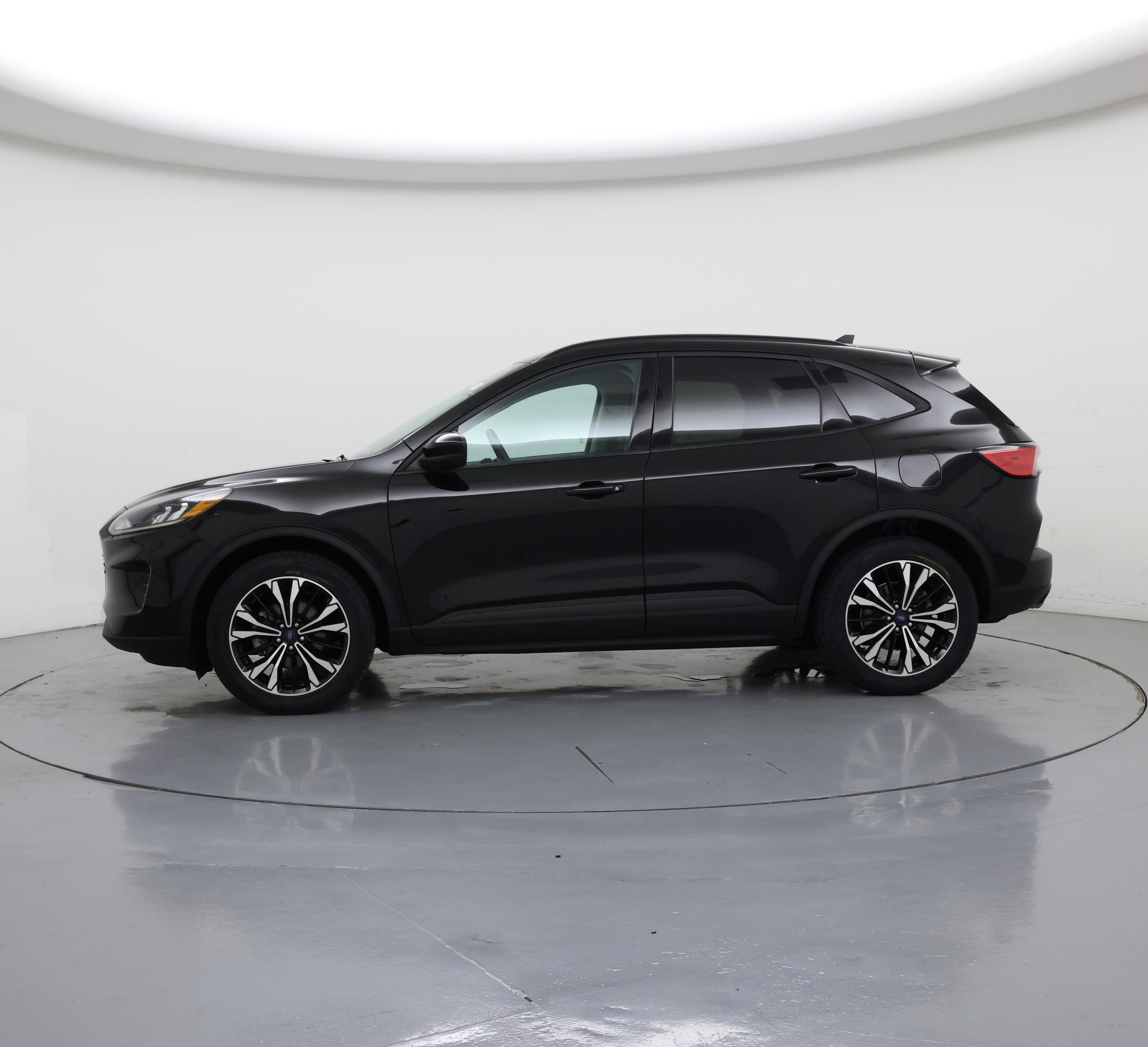 Thumbnail: 2022 Ford Escape - 3