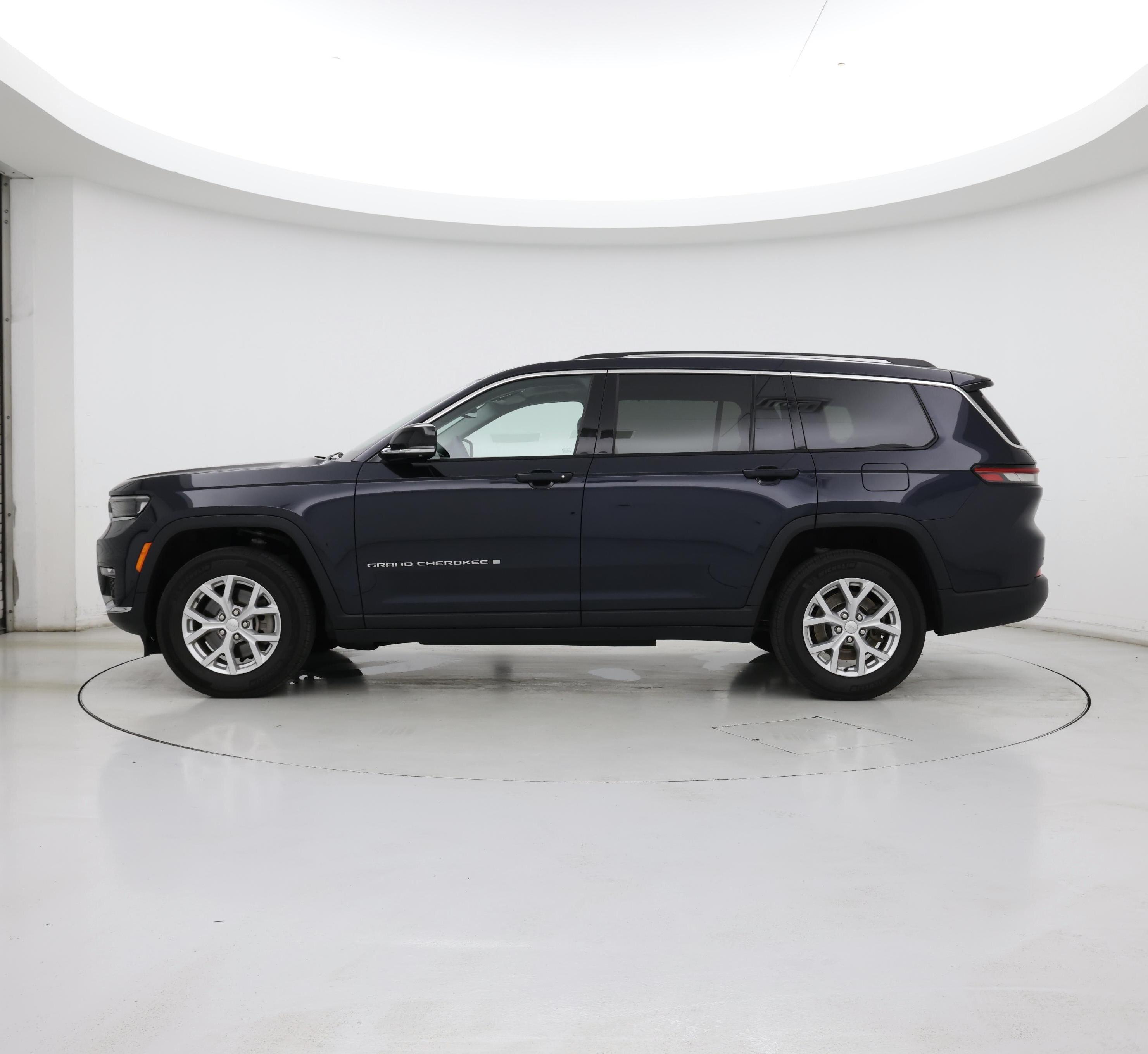 Thumbnail: 2023 Jeep Grand Cherokee L - 3