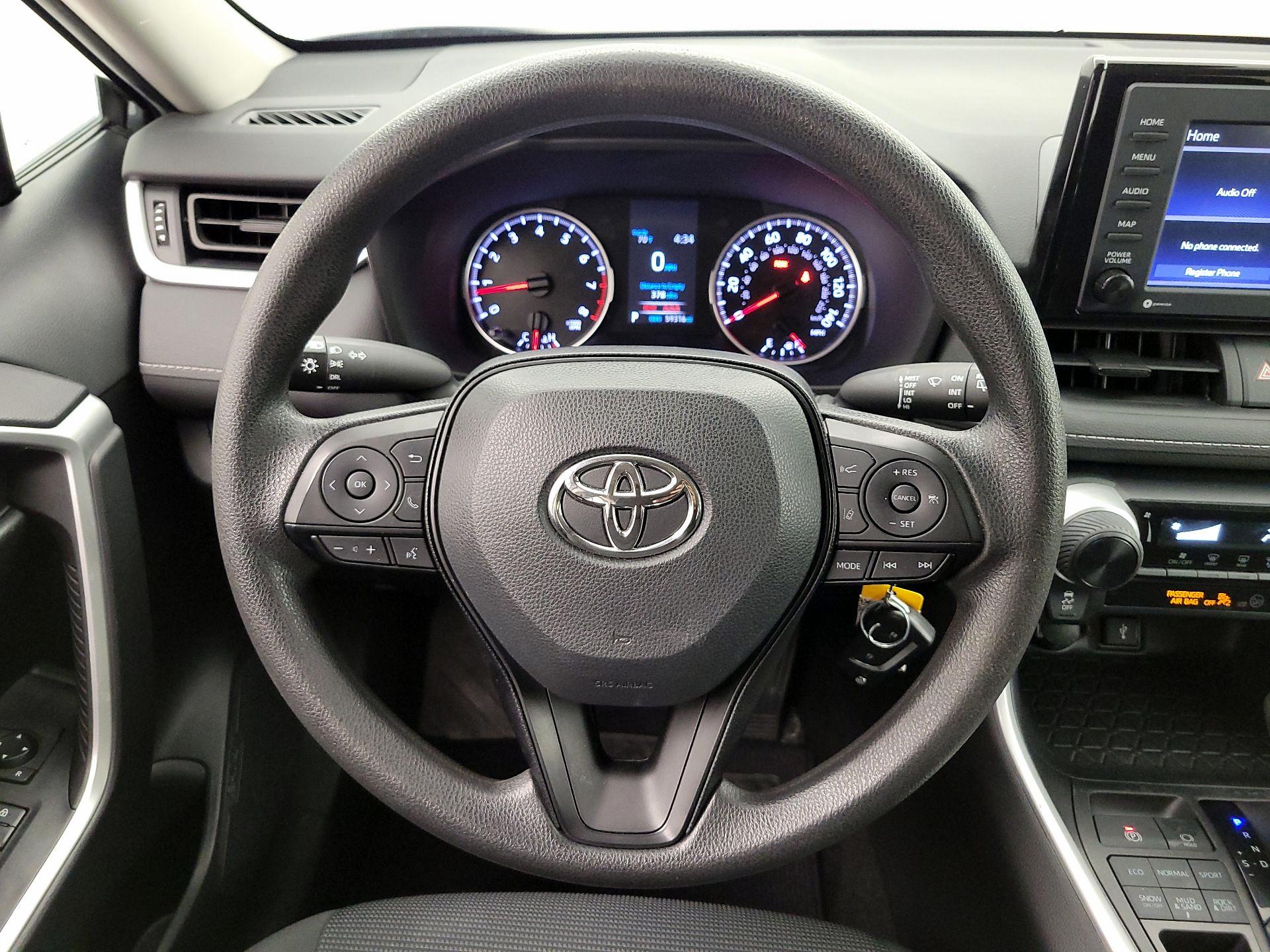 Thumbnail: 2022 Toyota RAV4 - 10