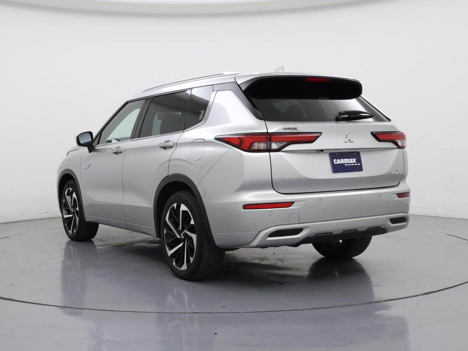 2023 Mitsubishi Outlander Plug-In Hybrid SEL - Photo 3