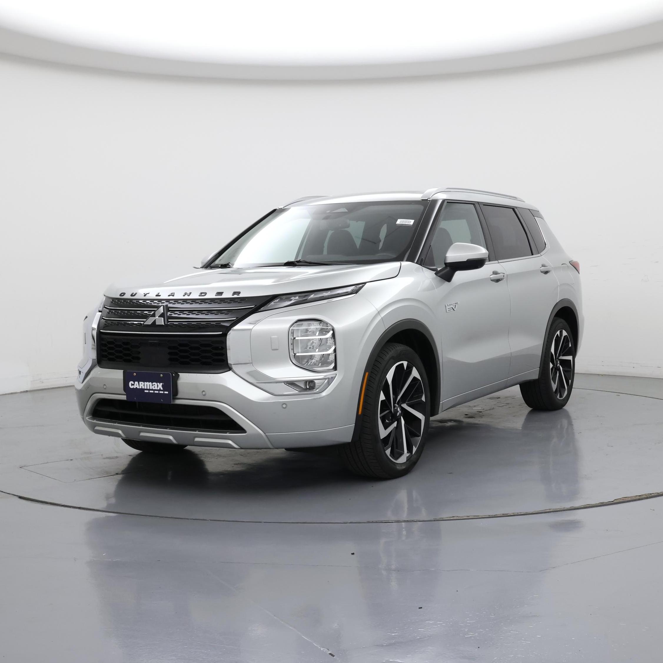 Thumbnail: 2023 Mitsubishi Outlander - 4
