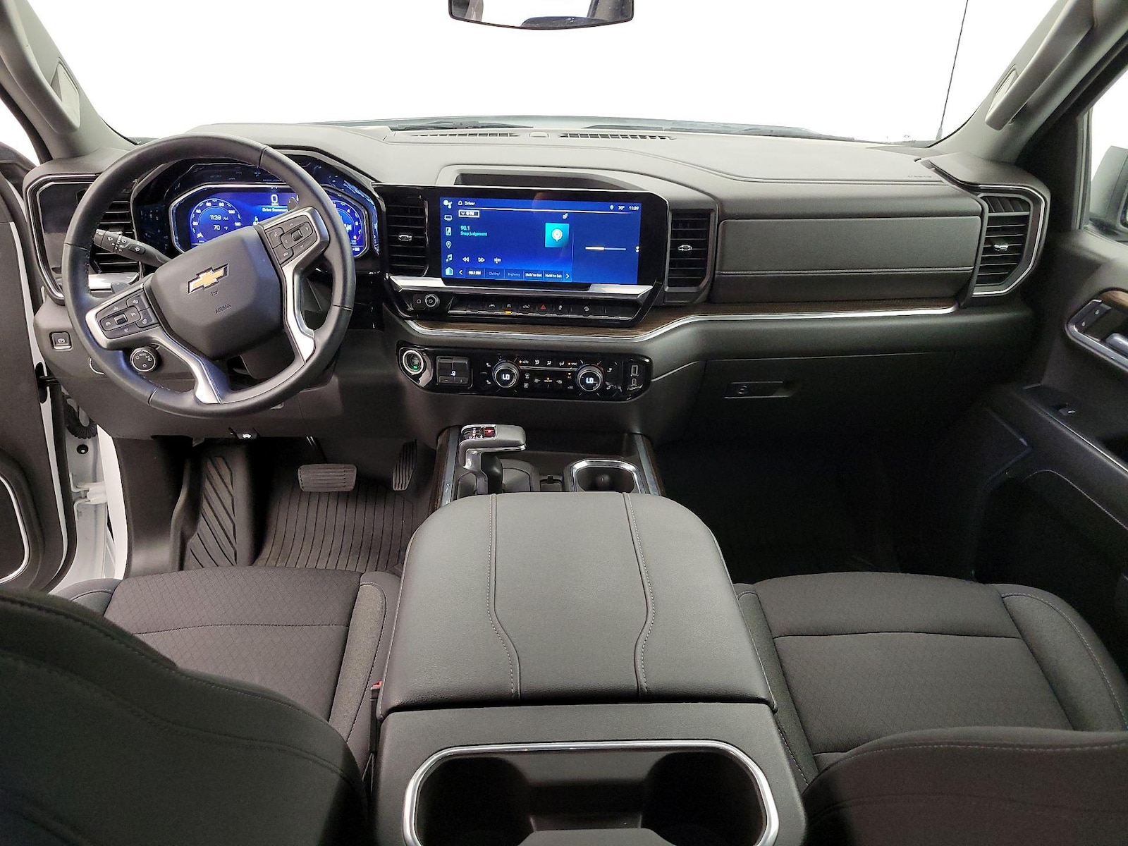 2023 Chevrolet Silverado 1500 LT - Photo 10