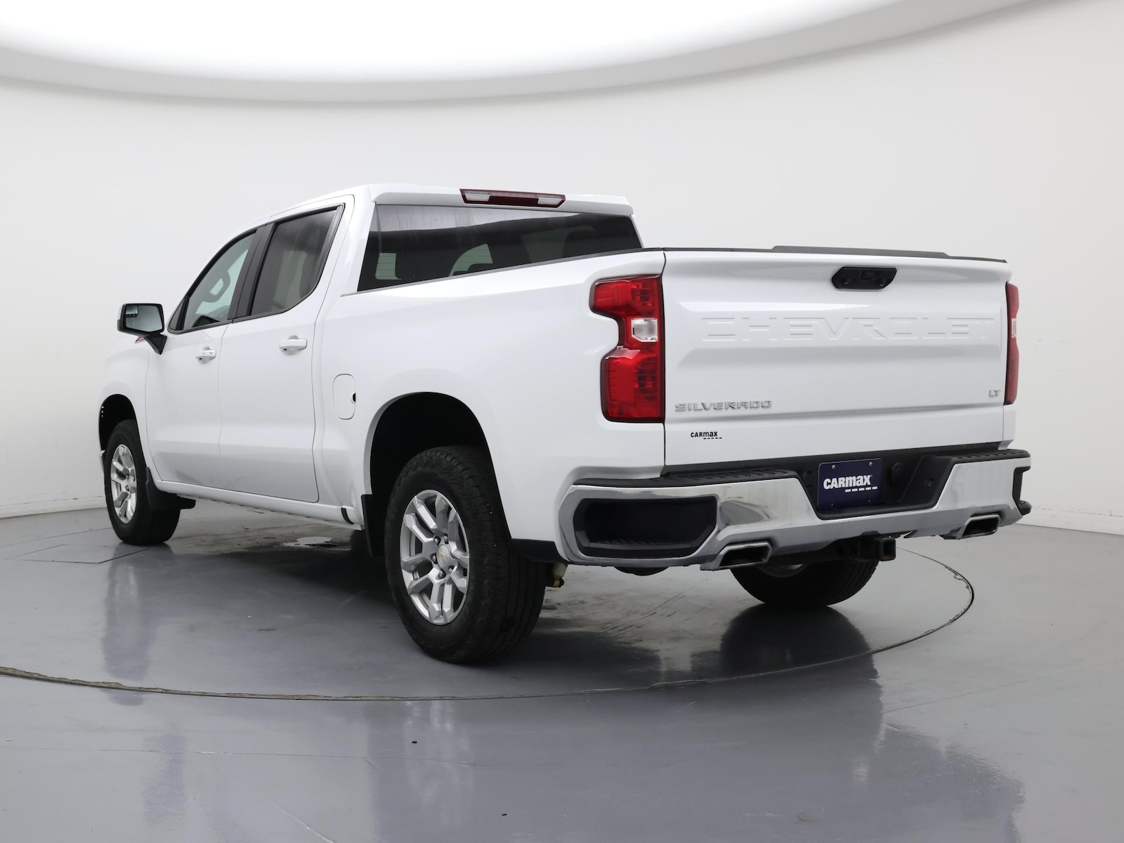 2023 Chevrolet Silverado 1500 LT - Photo 3