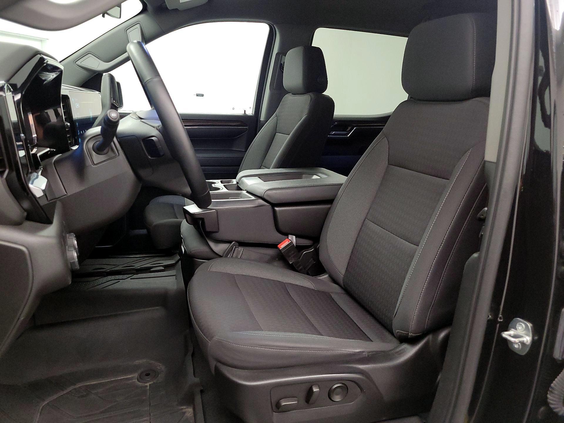 Thumbnail: 2023 Chevrolet Silverado 1500 - 11