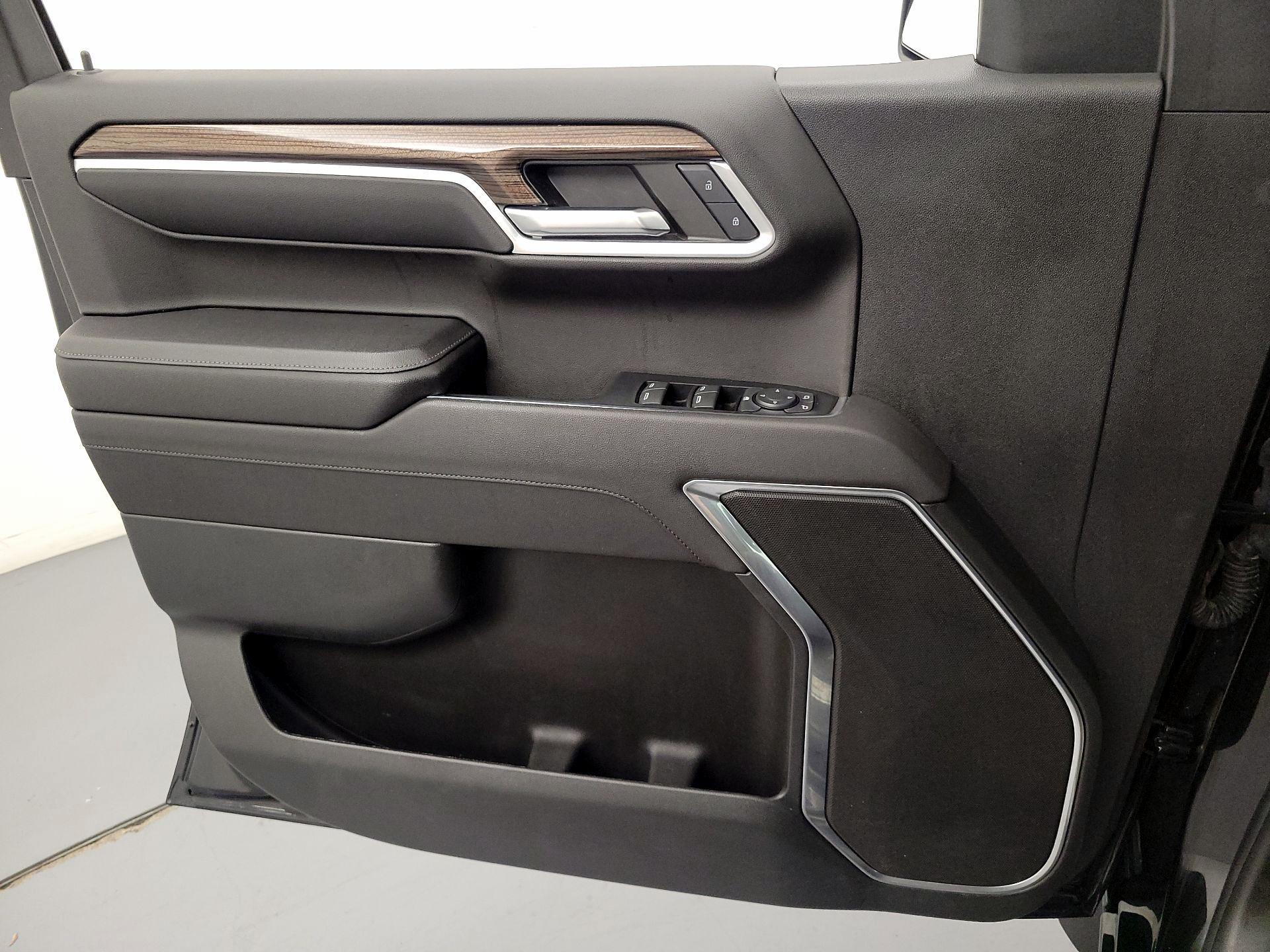 Thumbnail: 2023 Chevrolet Silverado 1500 - 12