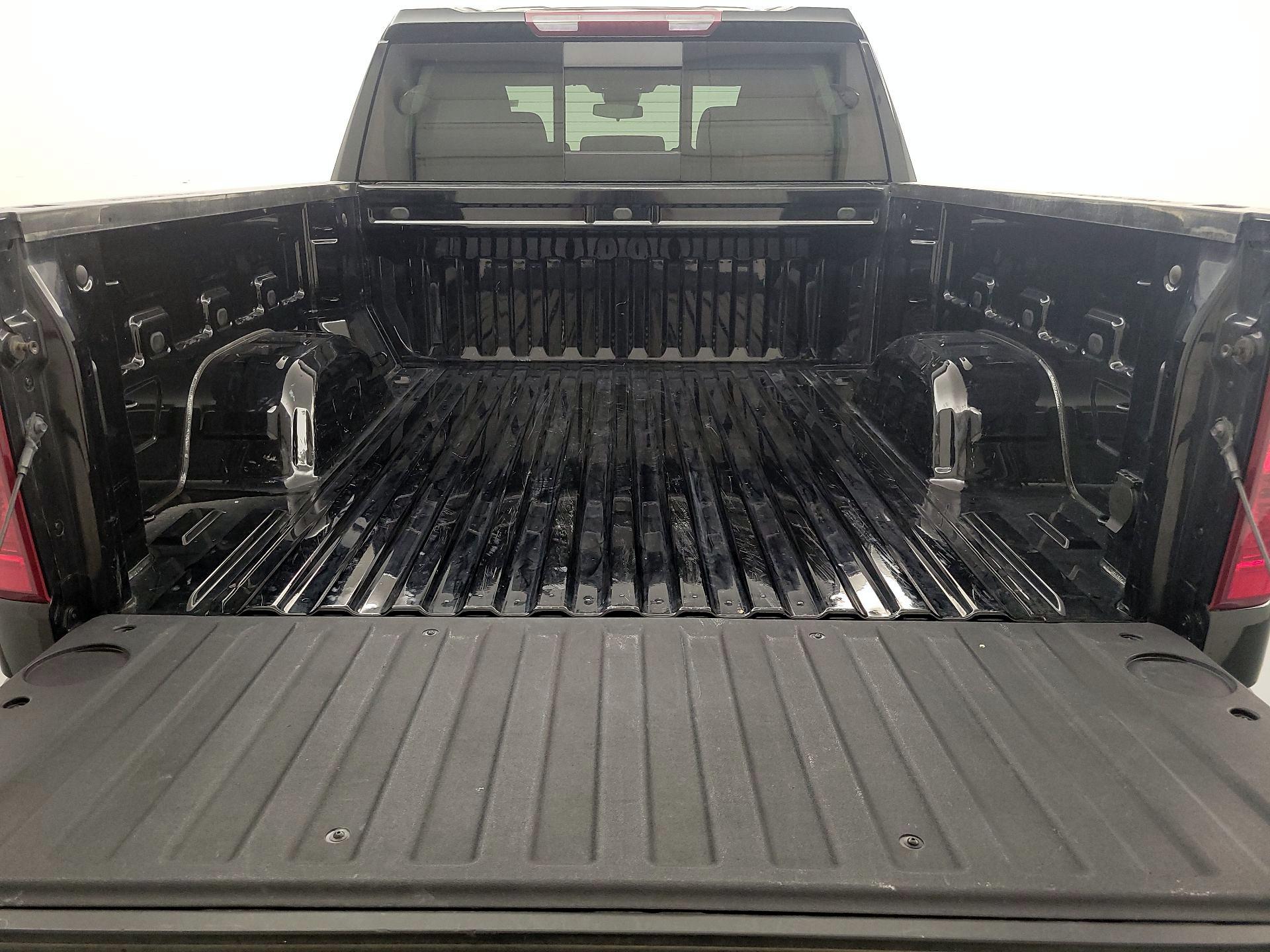 Thumbnail: 2023 Chevrolet Silverado 1500 - 20