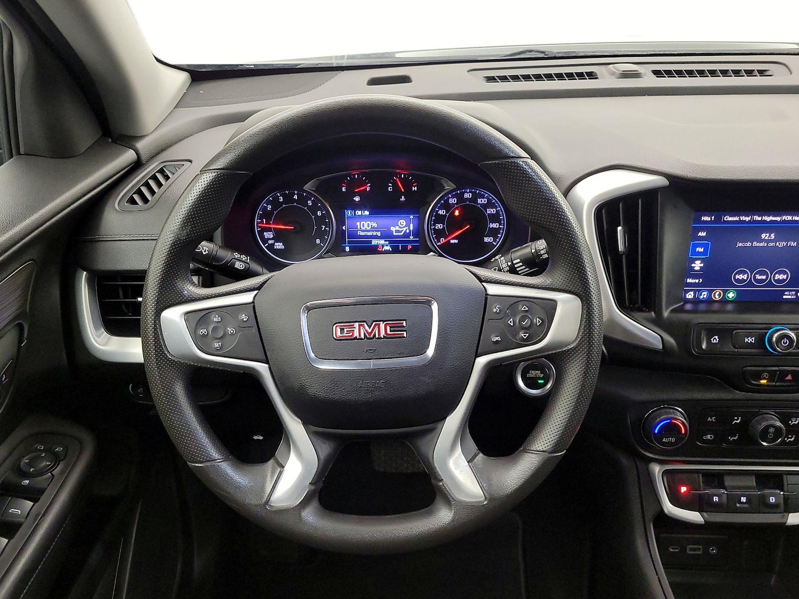 2022 GMC Terrain SLE - Photo 11