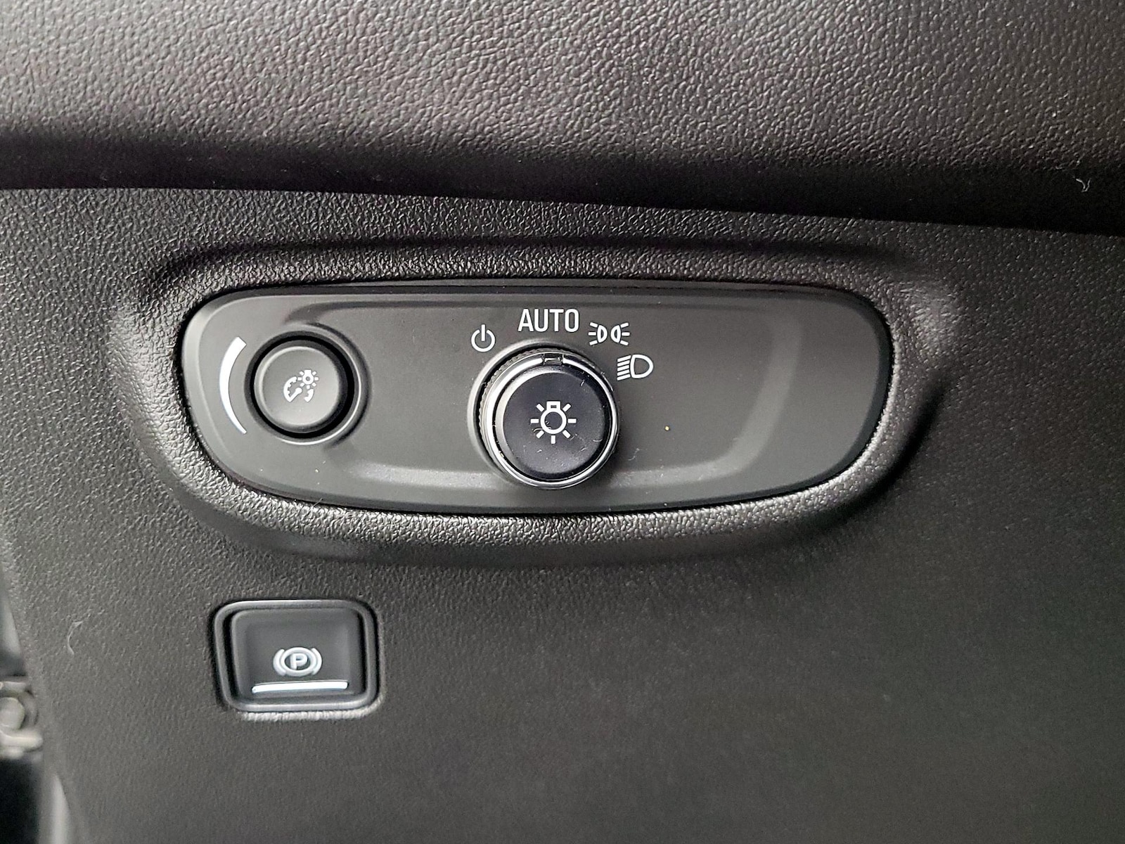 2022 GMC Terrain SLE - Photo 14