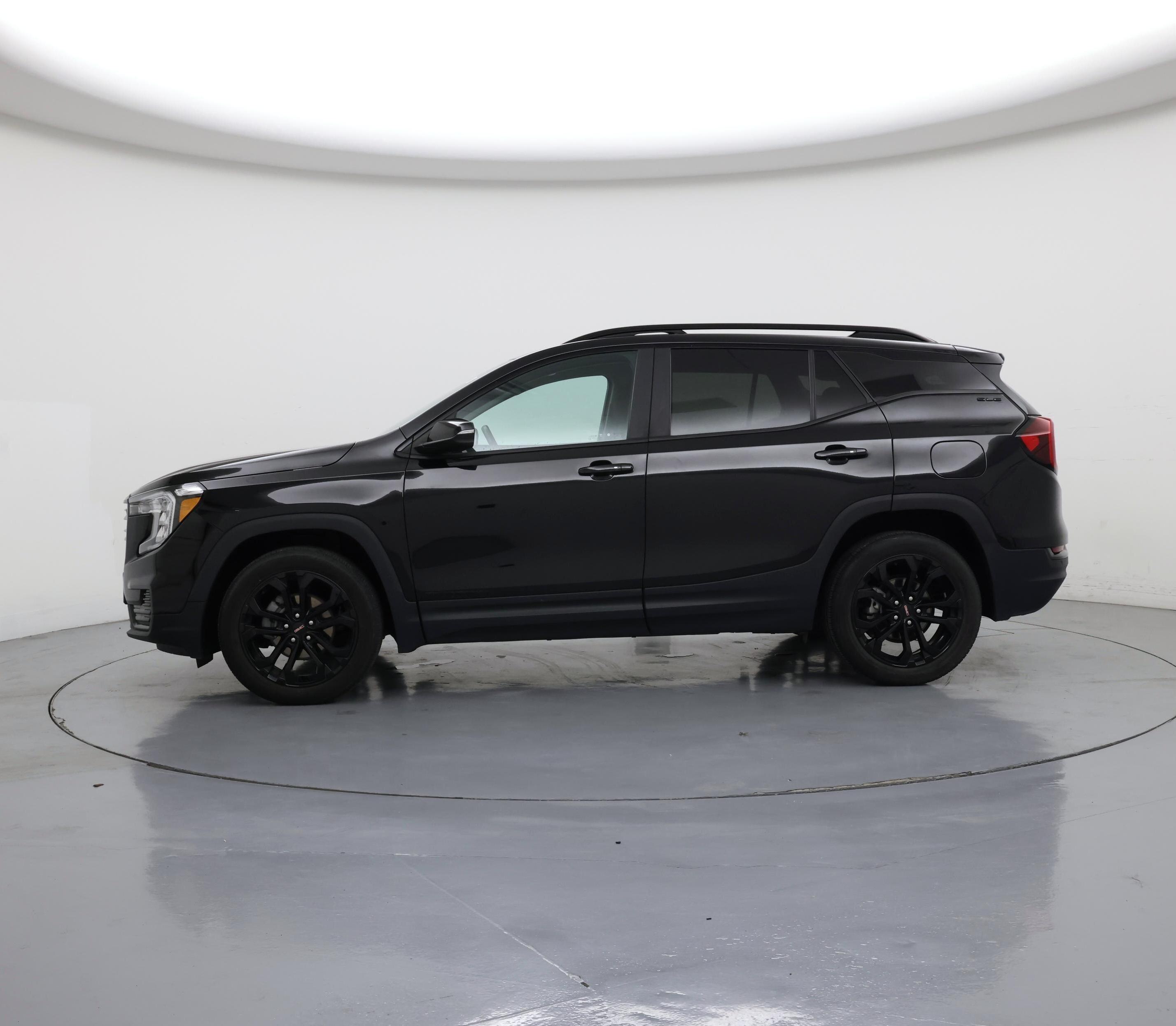 Thumbnail: 2022 GMC Terrain - 3