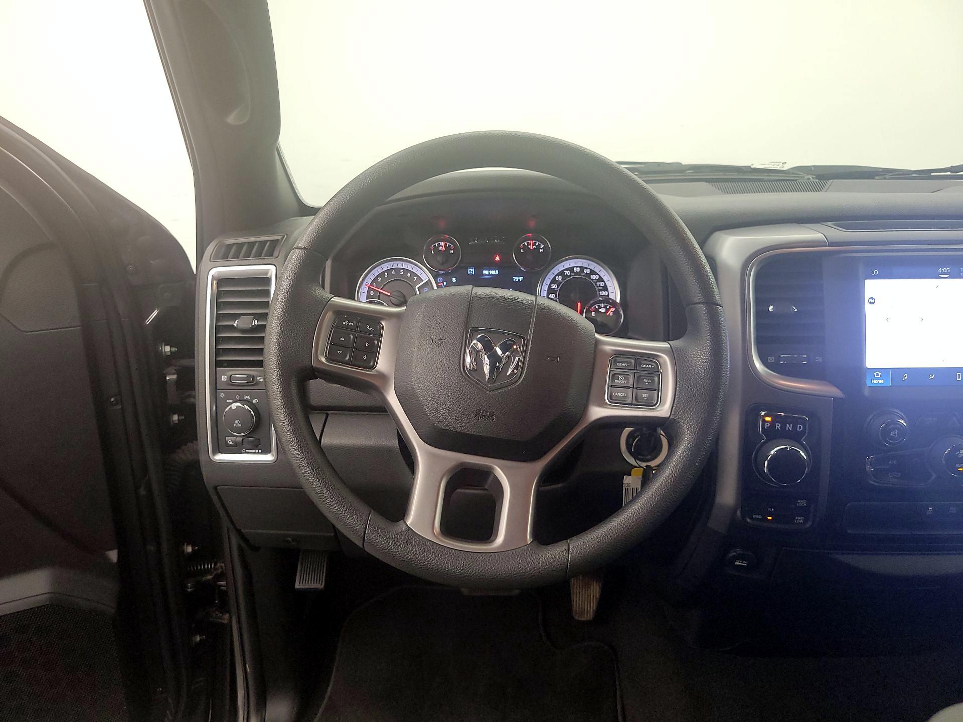 Thumbnail: 2022 RAM 1500 Classic - 10